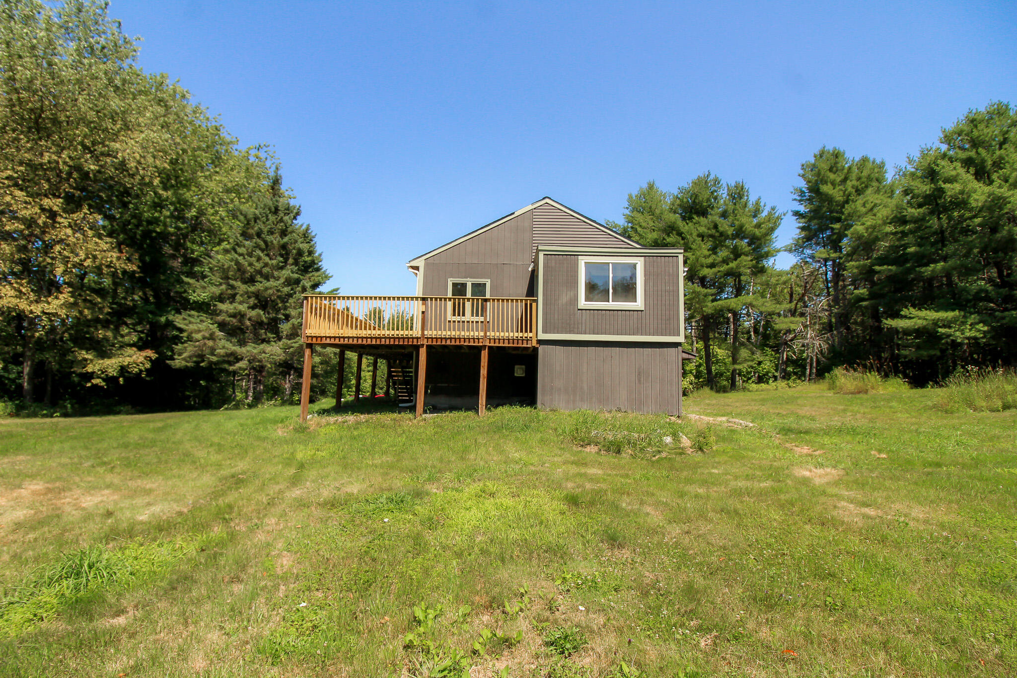 main property photo 40