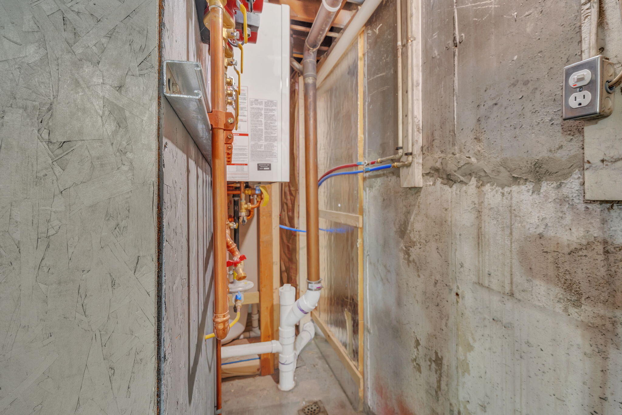 main property photo 38