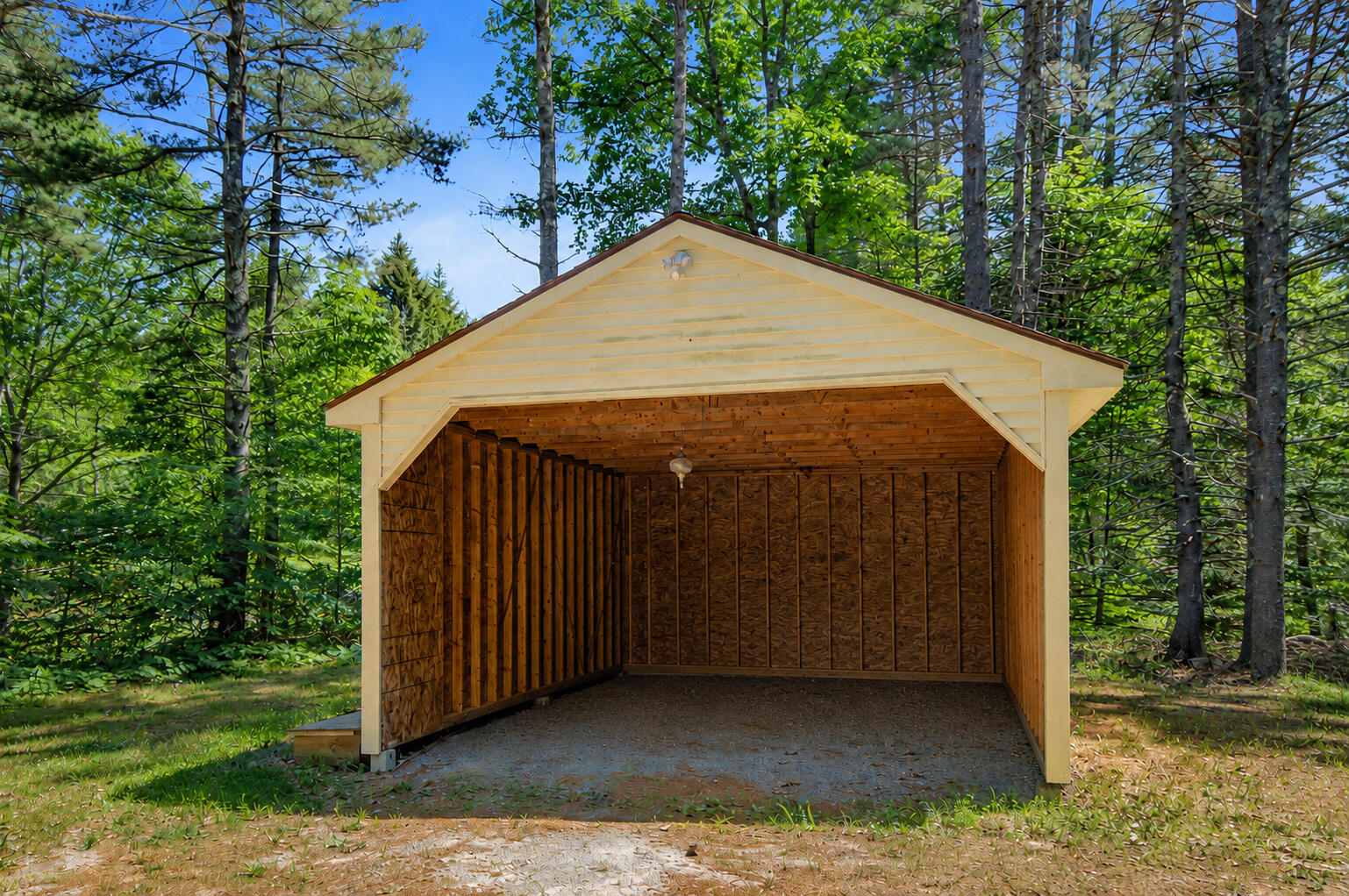 main property photo 31