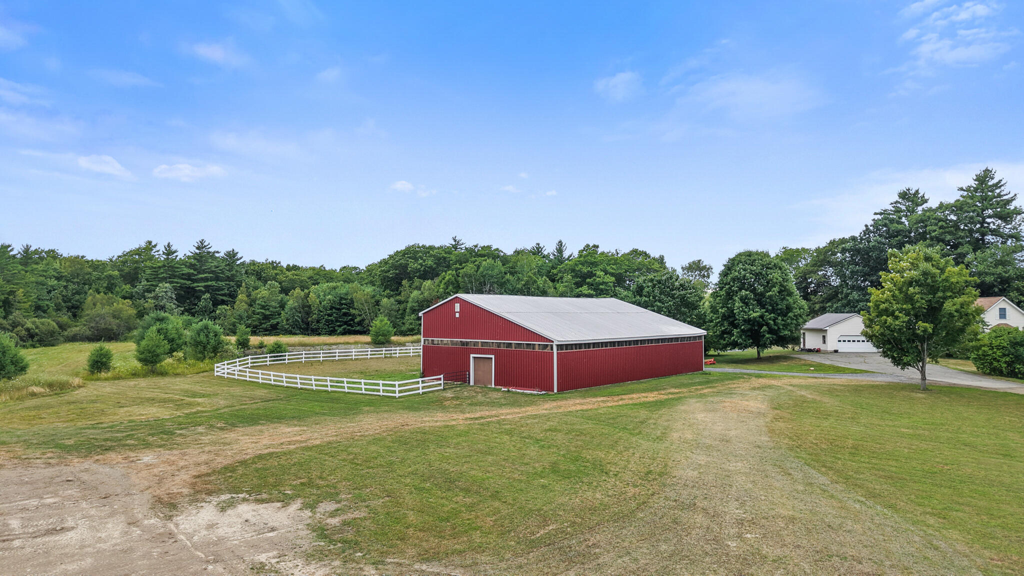 main property photo 18