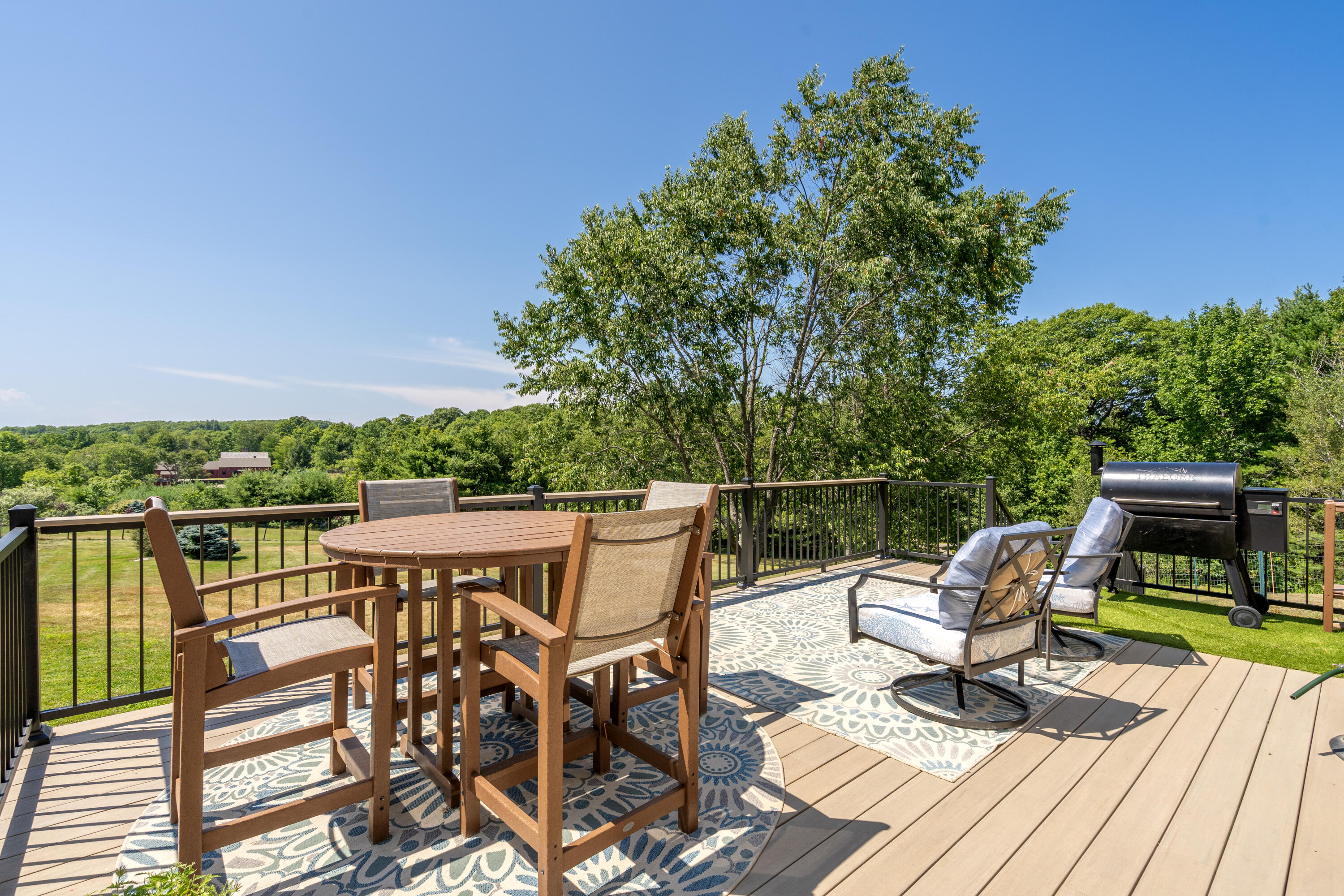 main property photo 50