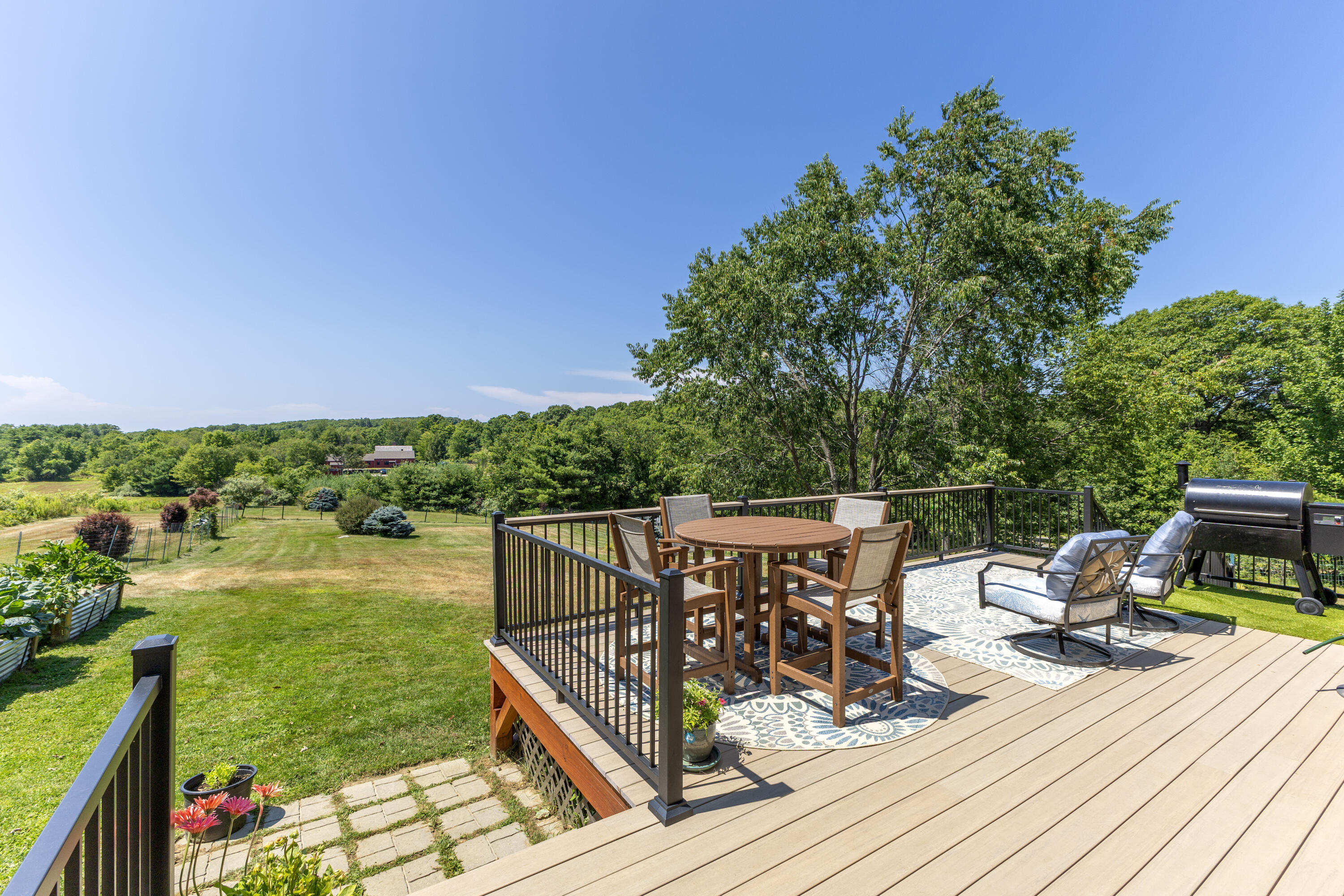 main property photo 59
