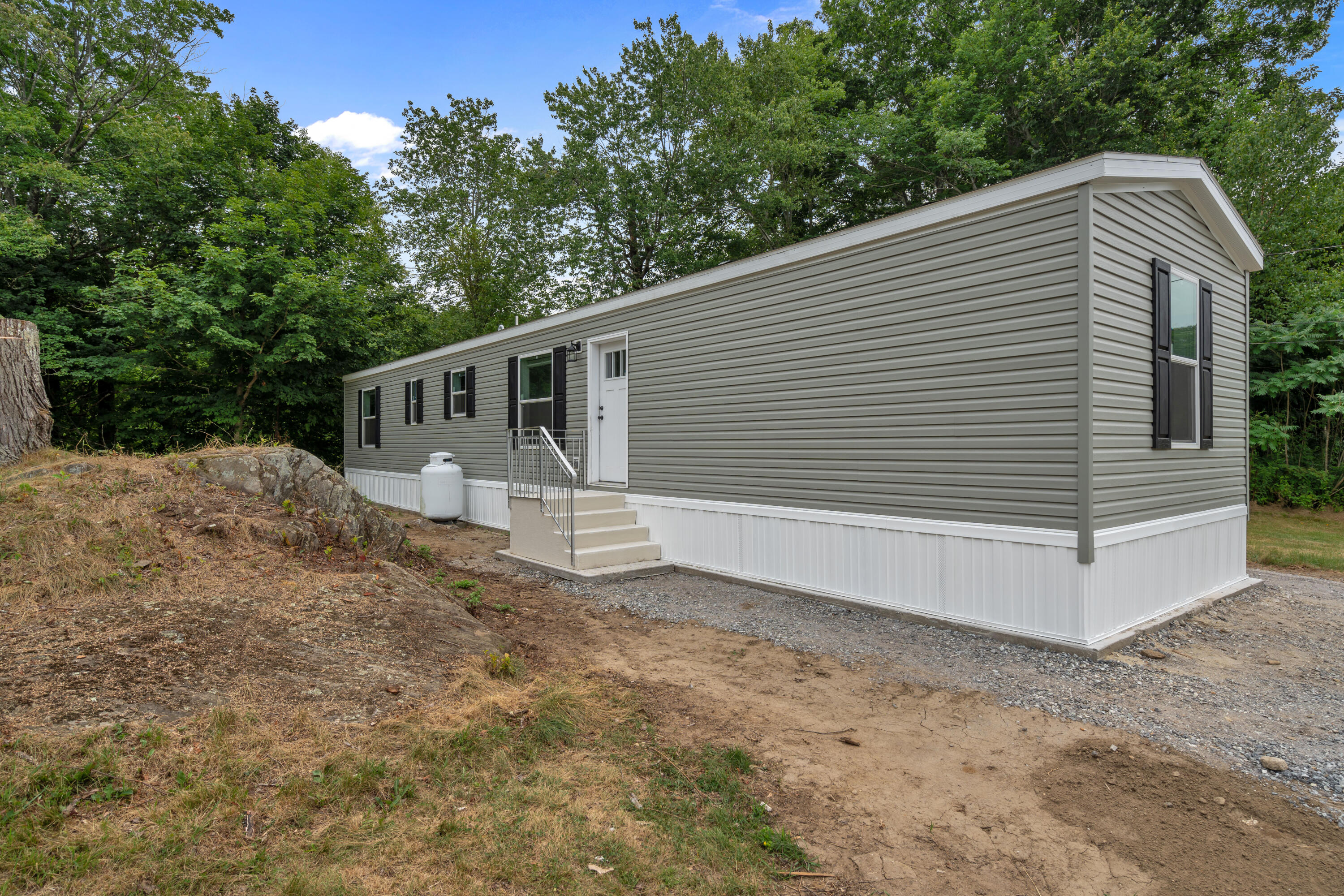 main property photo 0