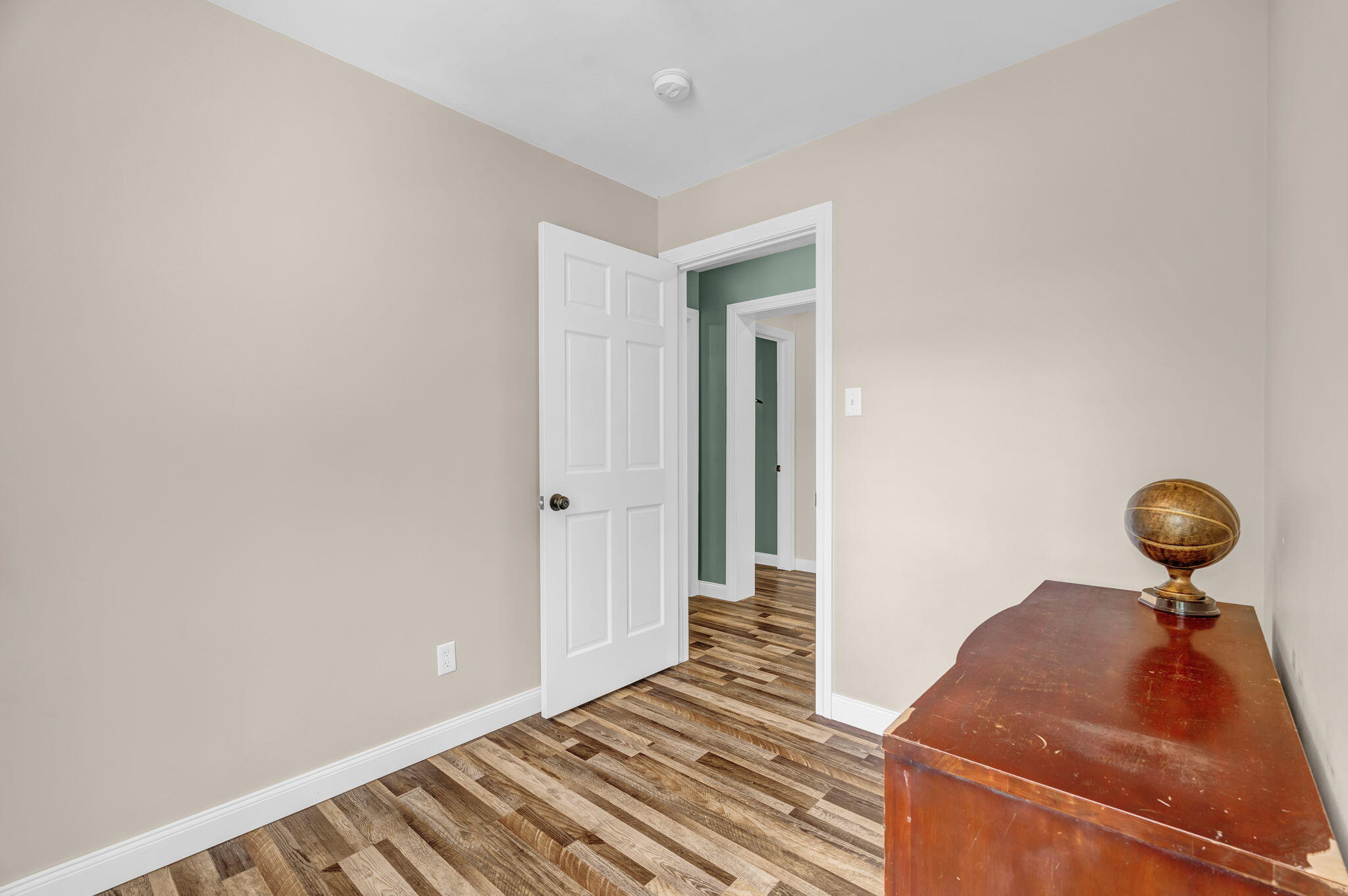 main property photo 31