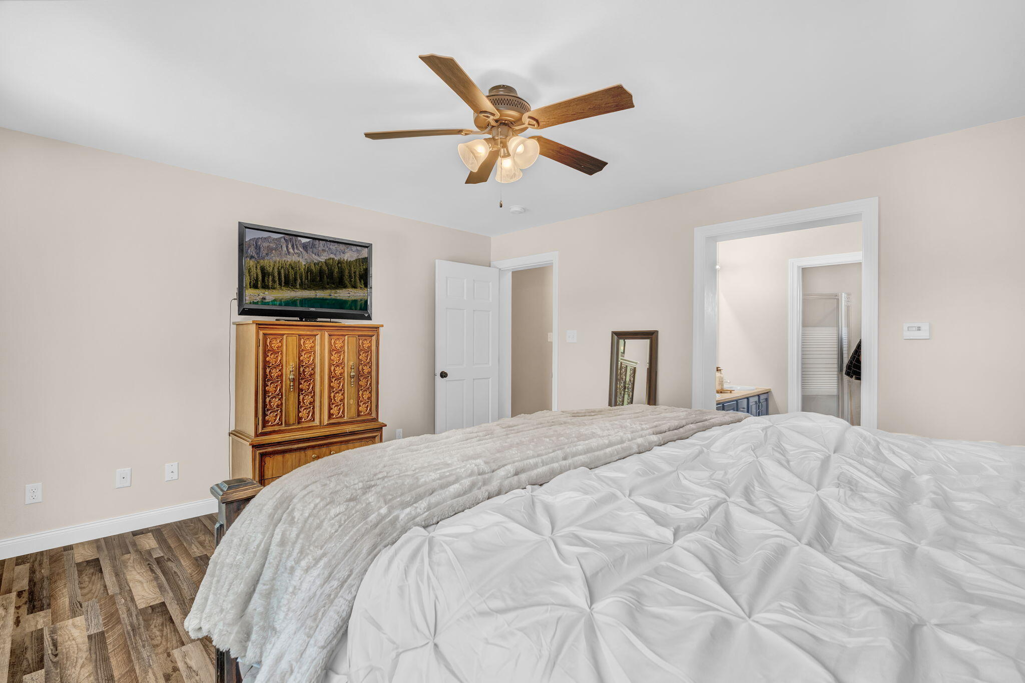 main property photo 58