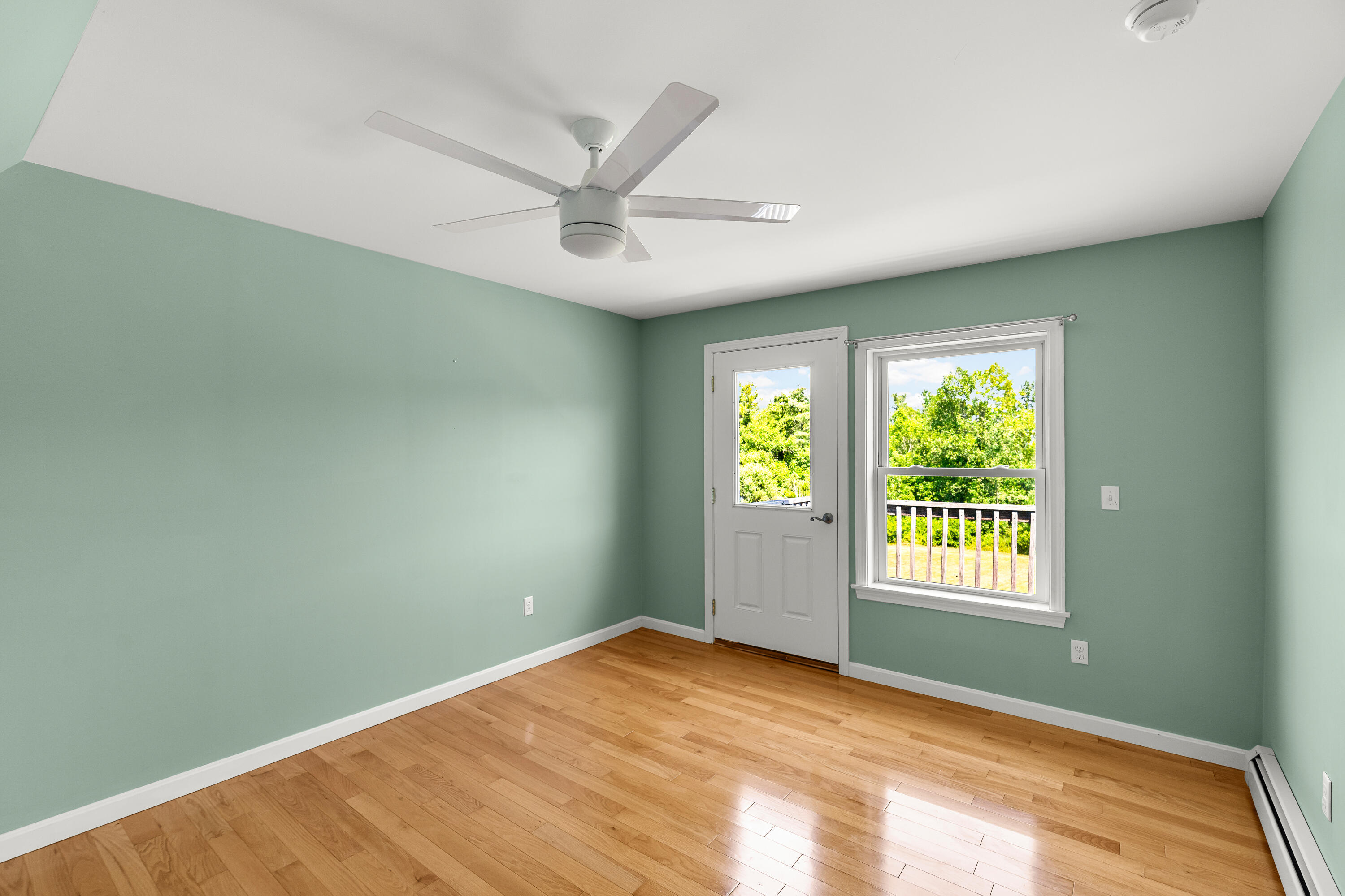 main property photo 78
