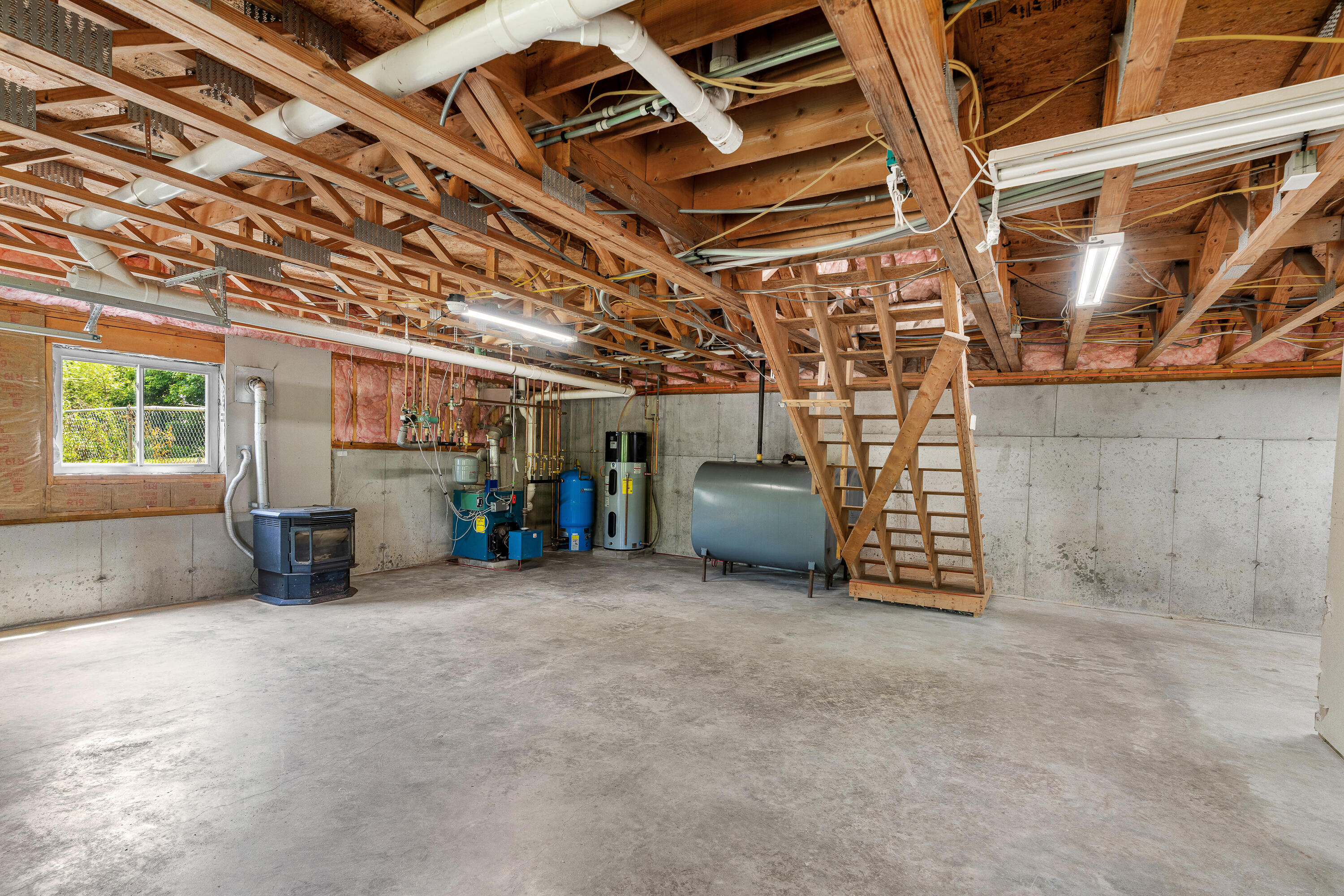 main property photo 88