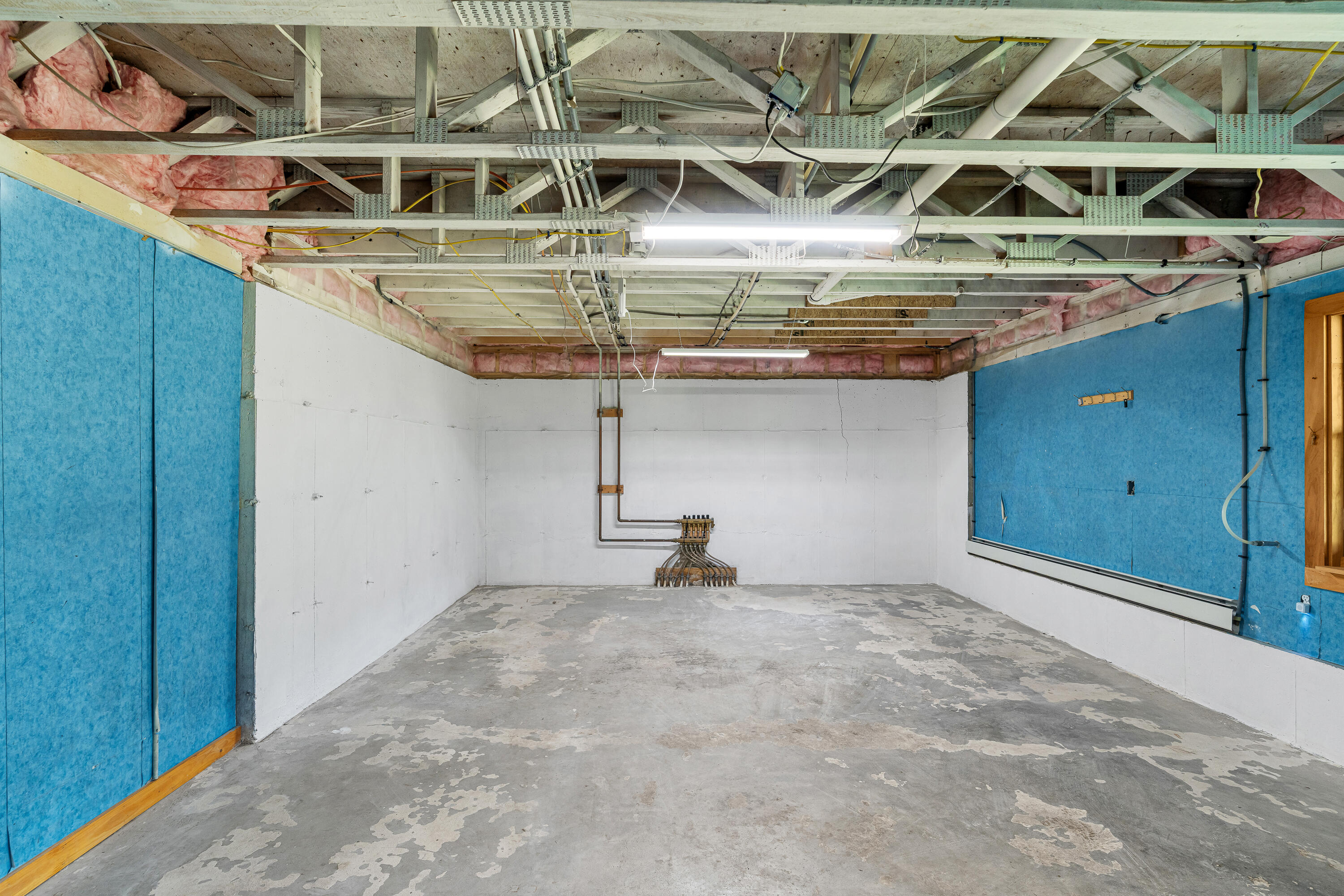 main property photo 95