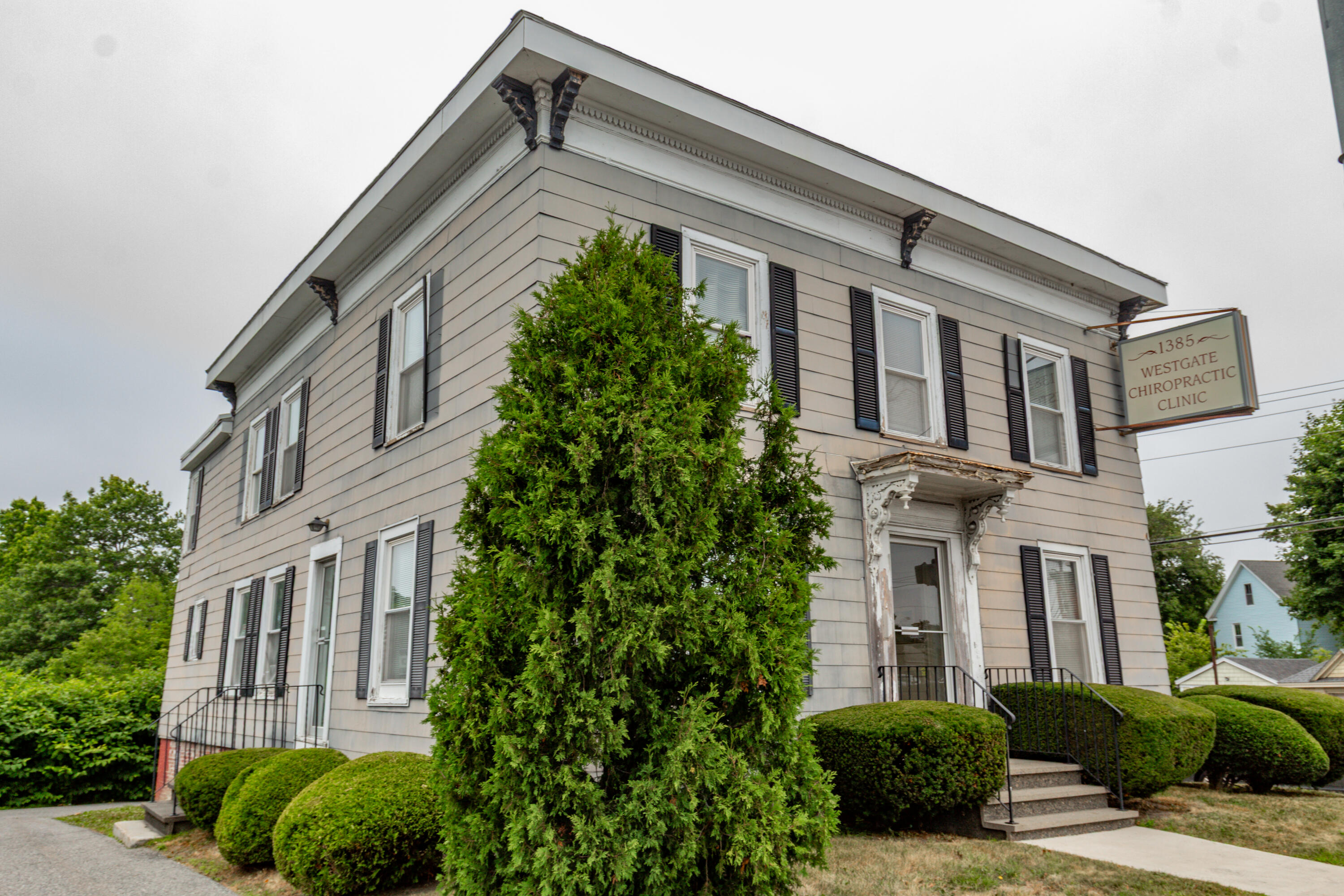 main property photo 0