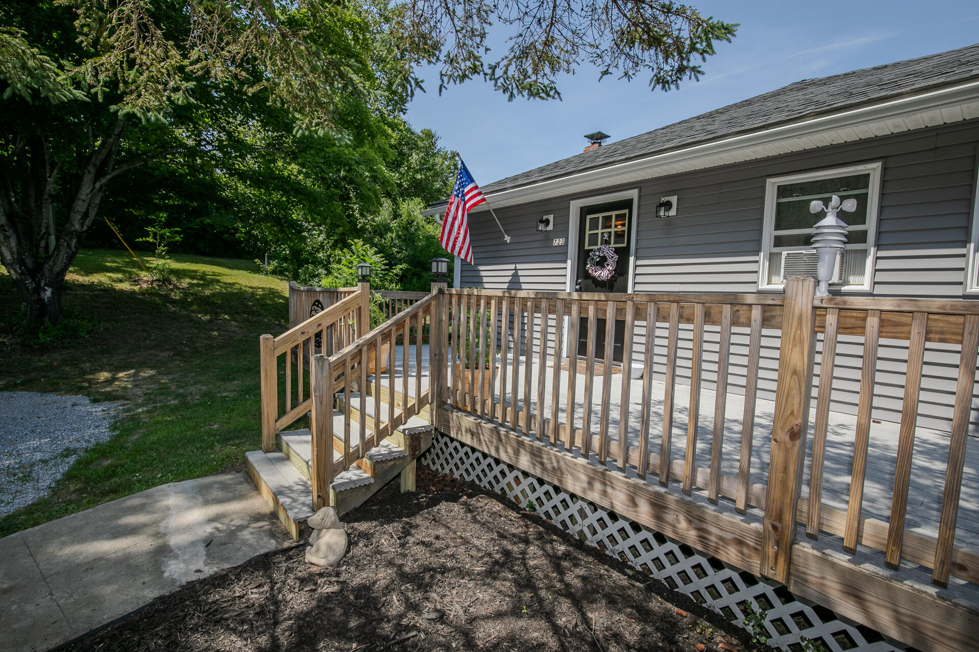 main property photo 59