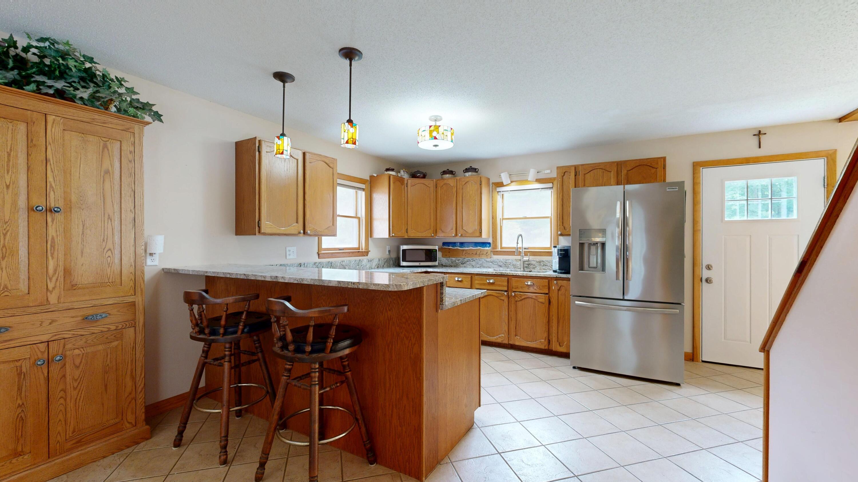 main property photo 6