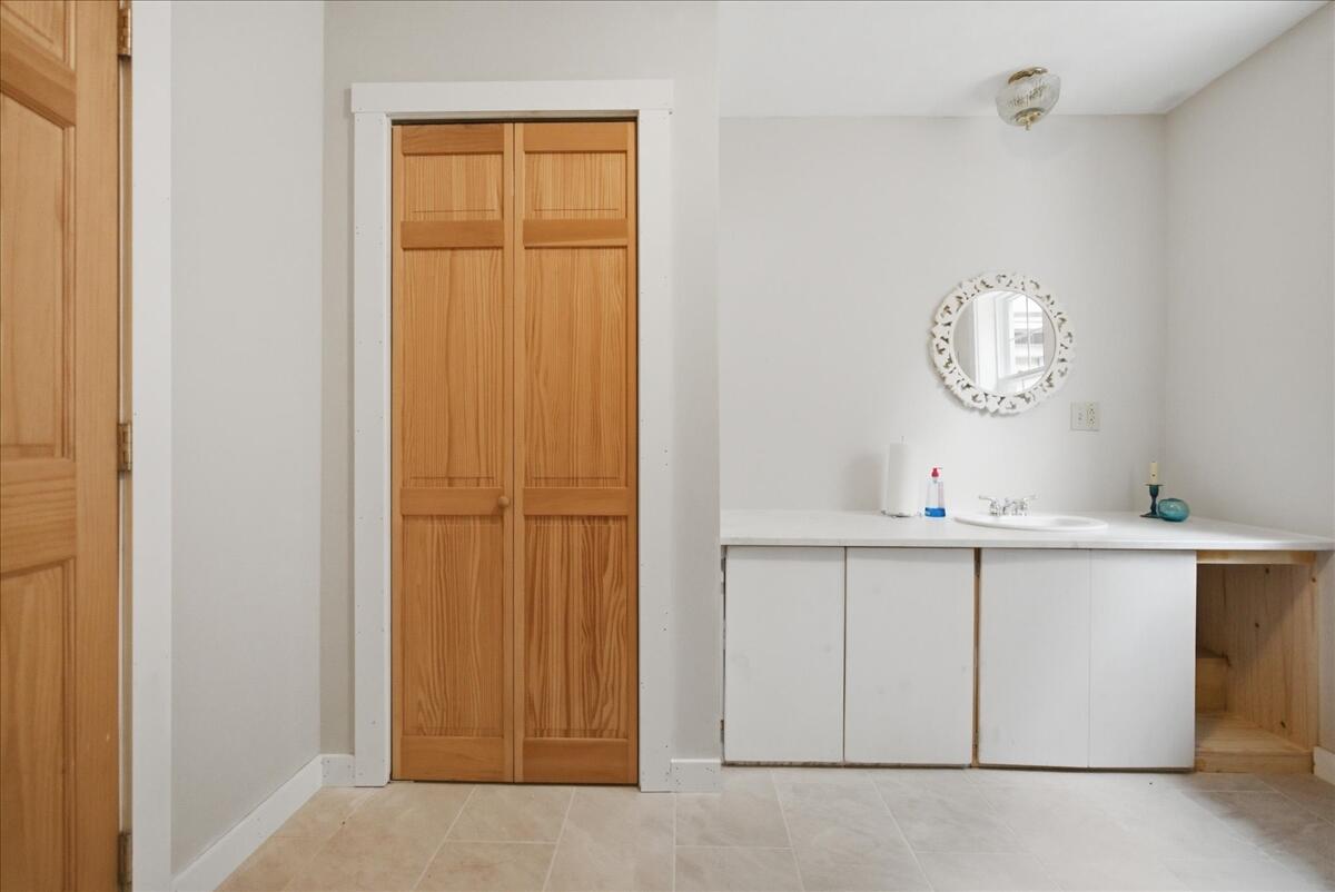 main property photo 74