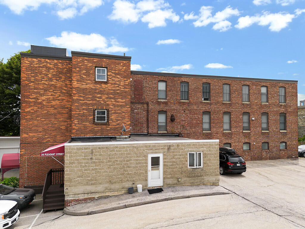 main property photo 42