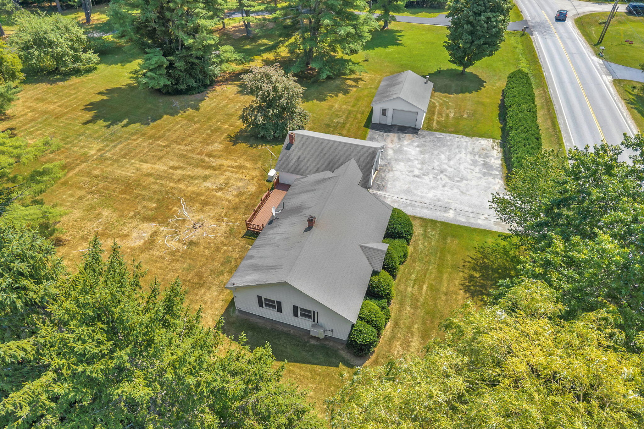 main property photo 41