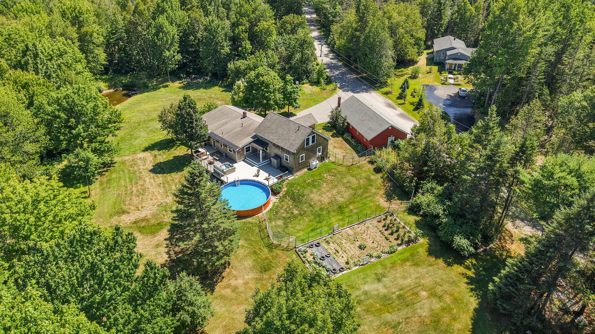 main property photo 78