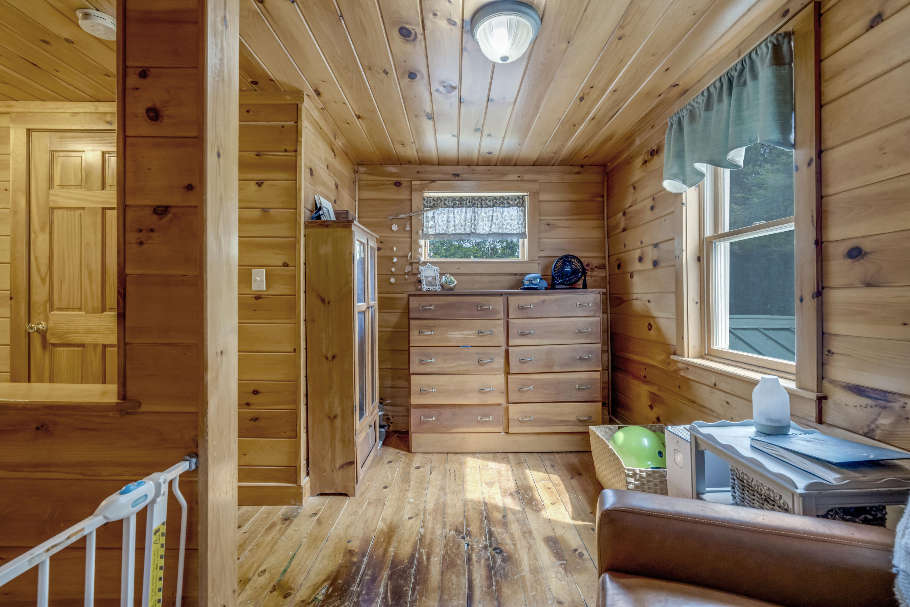 main property photo 34