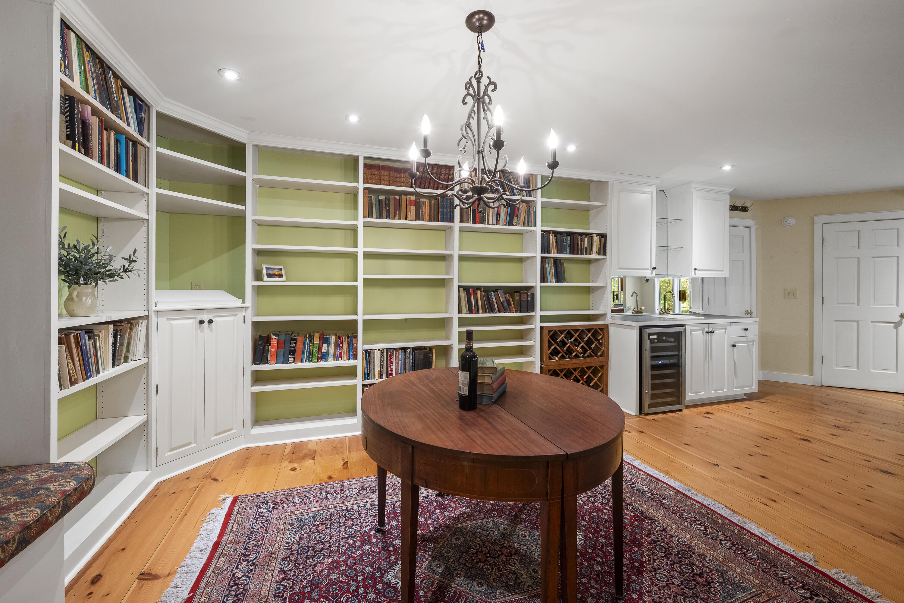 main property photo 25