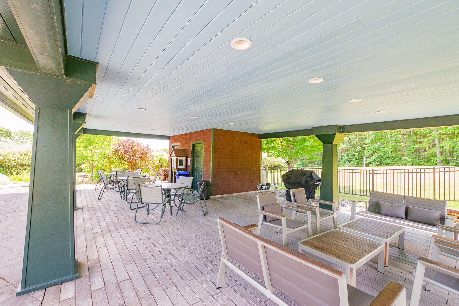 main property photo 35