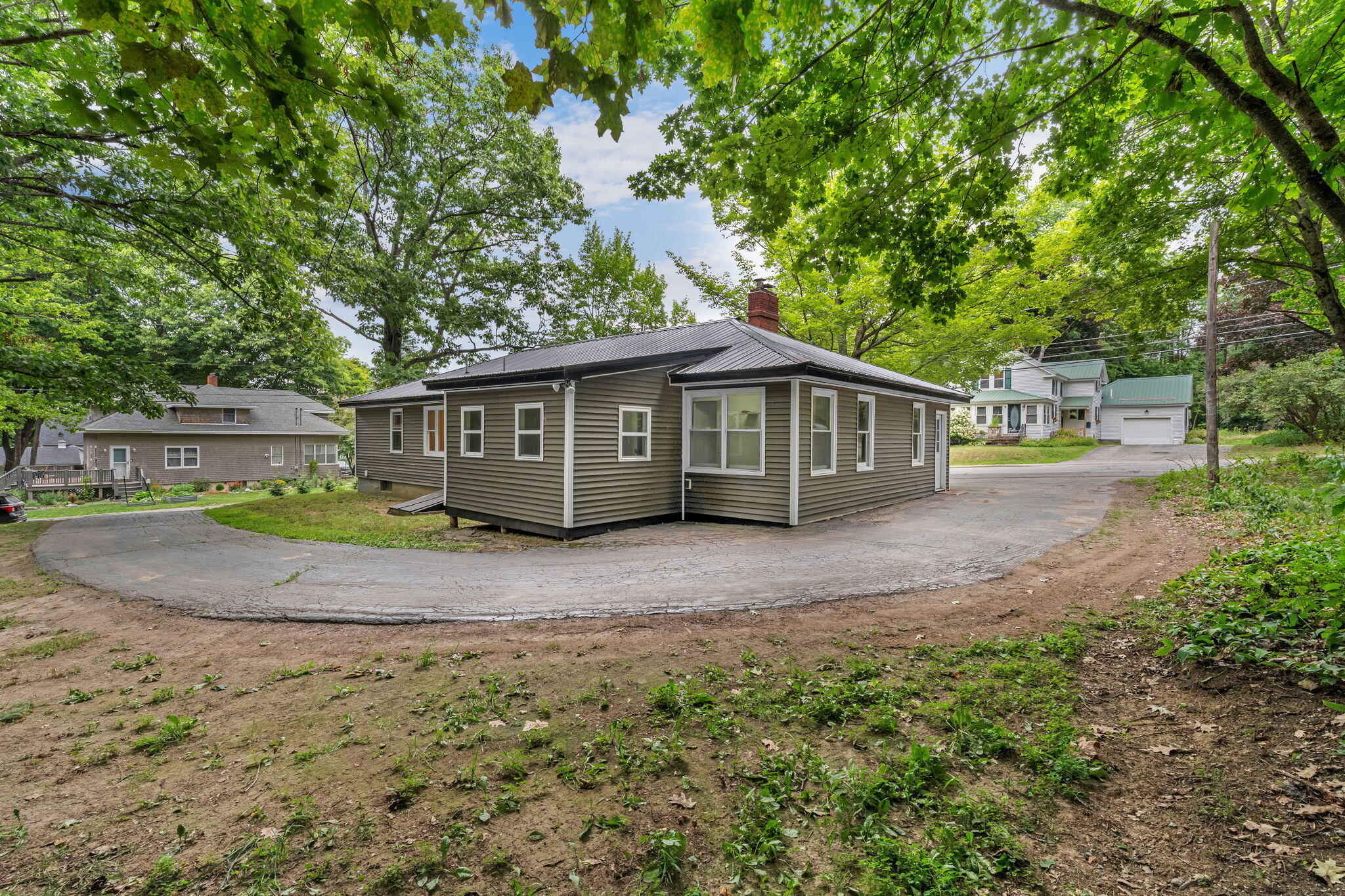 main property photo 39