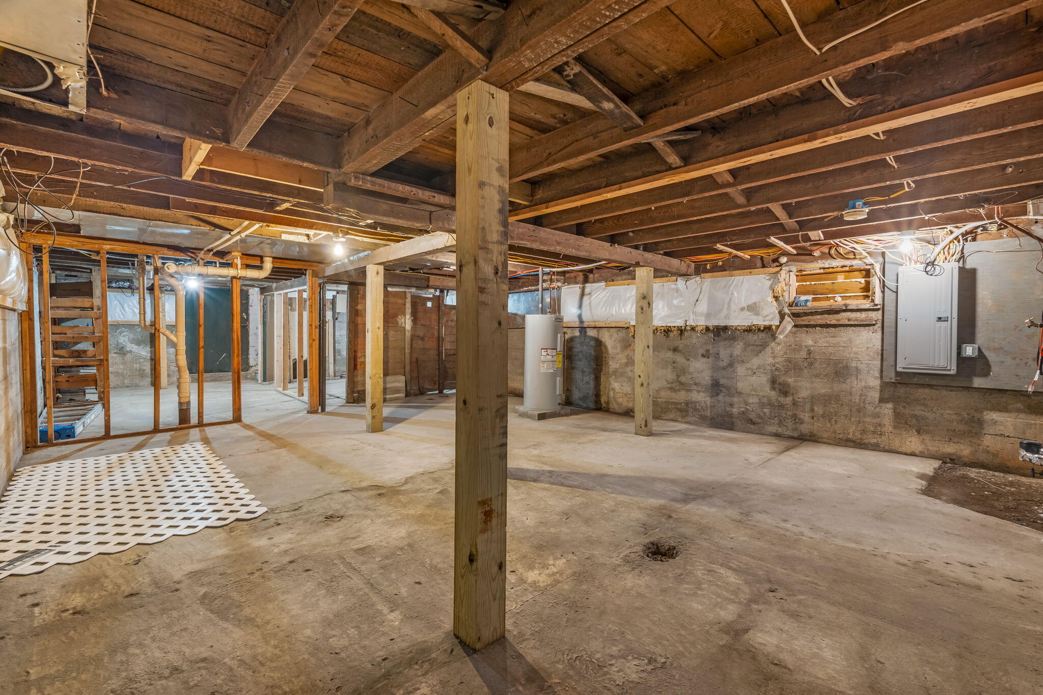 main property photo 29