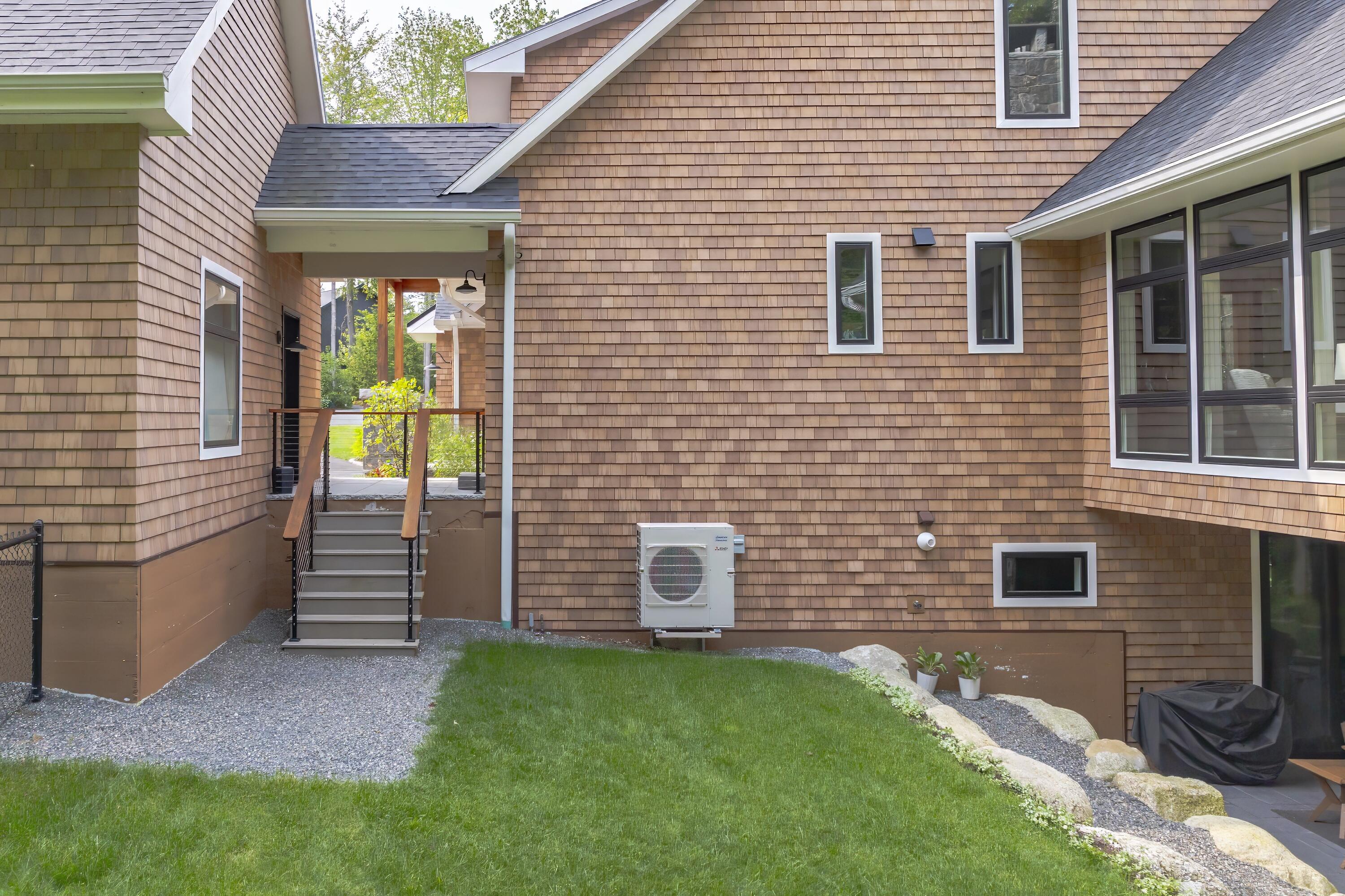 main property photo 78
