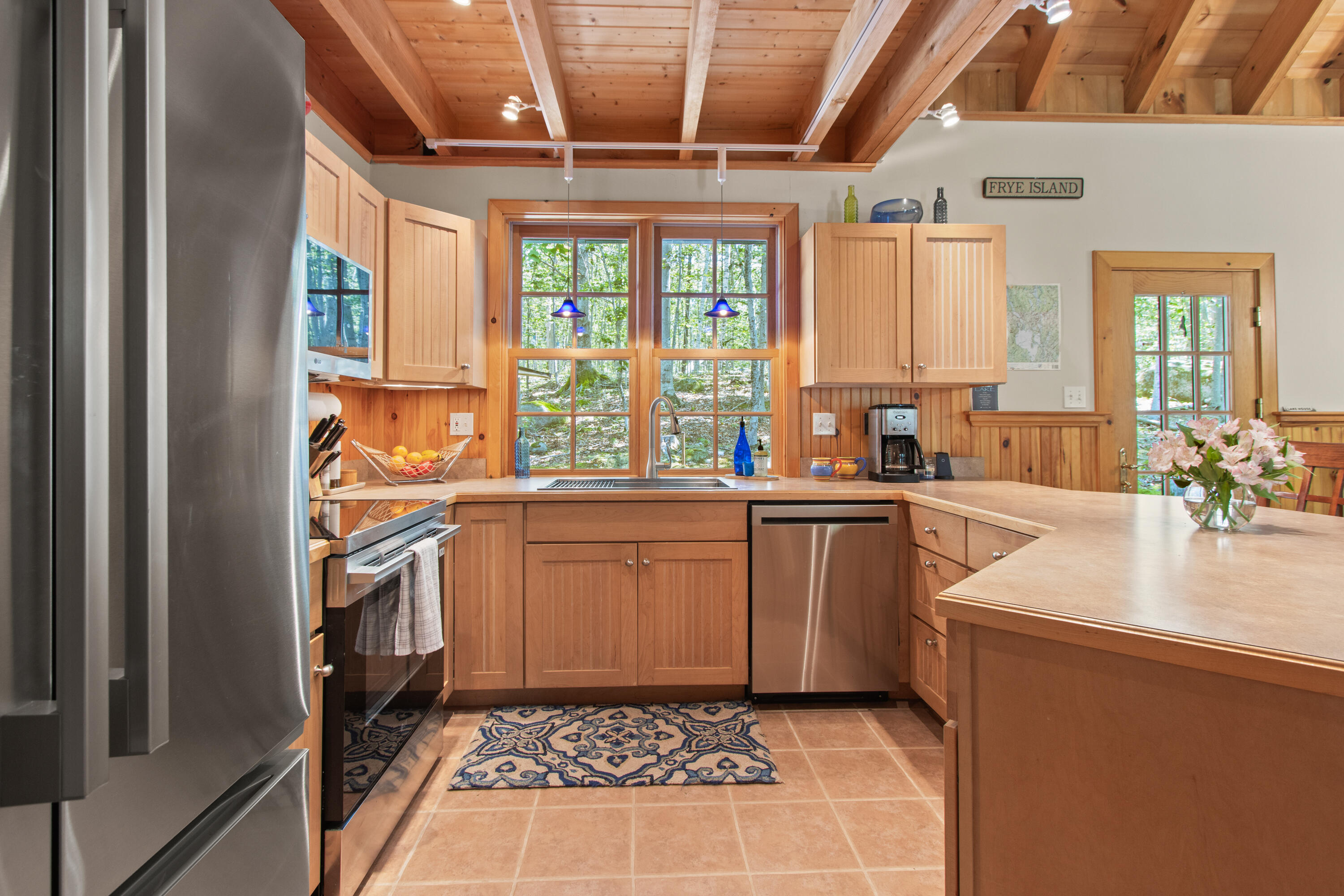 property viewer photo 15