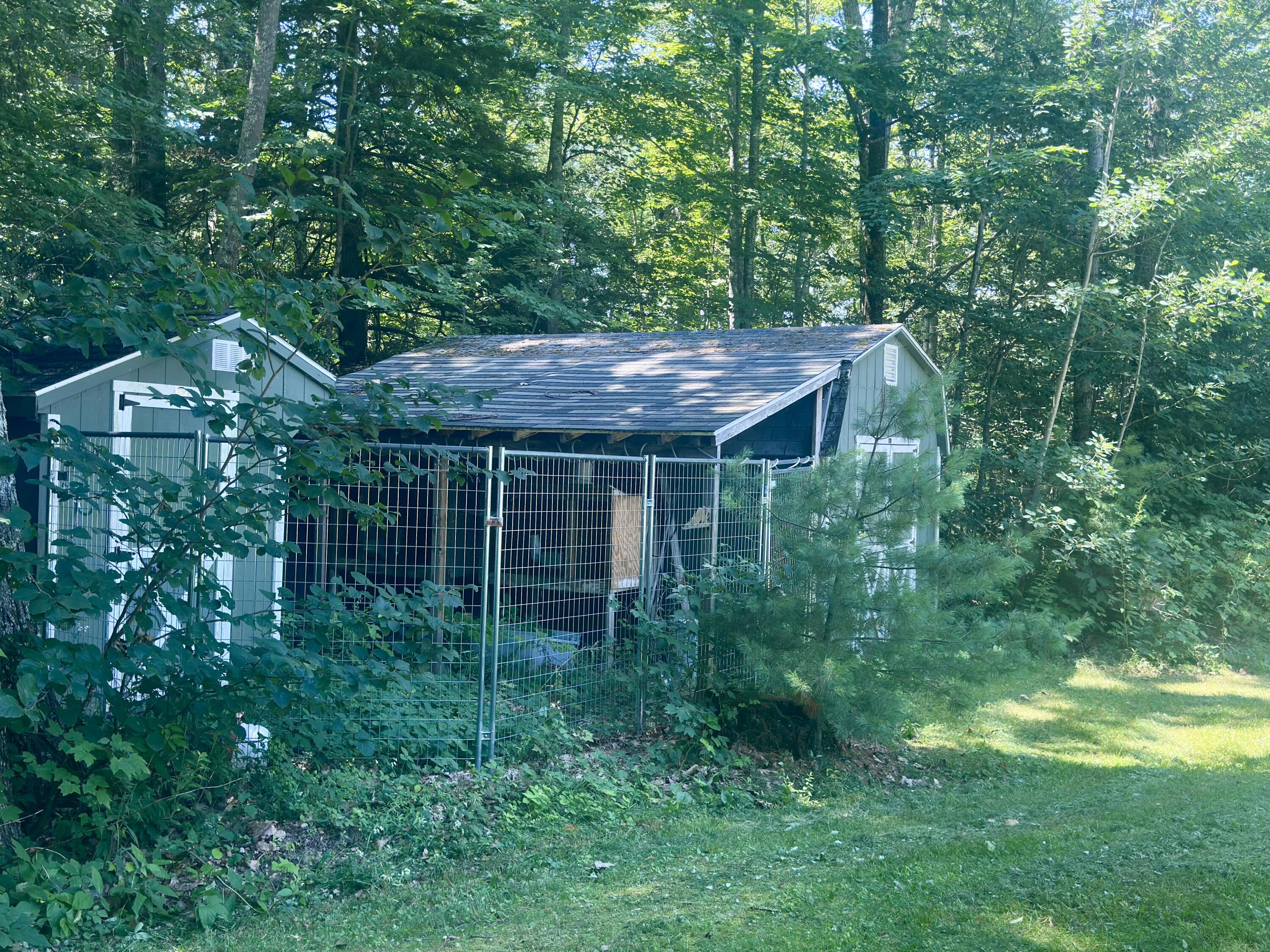 main property photo 30