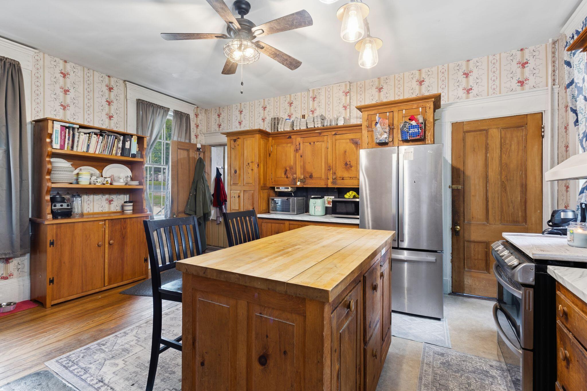 main property photo 21