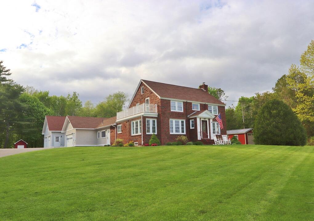 main property photo 40