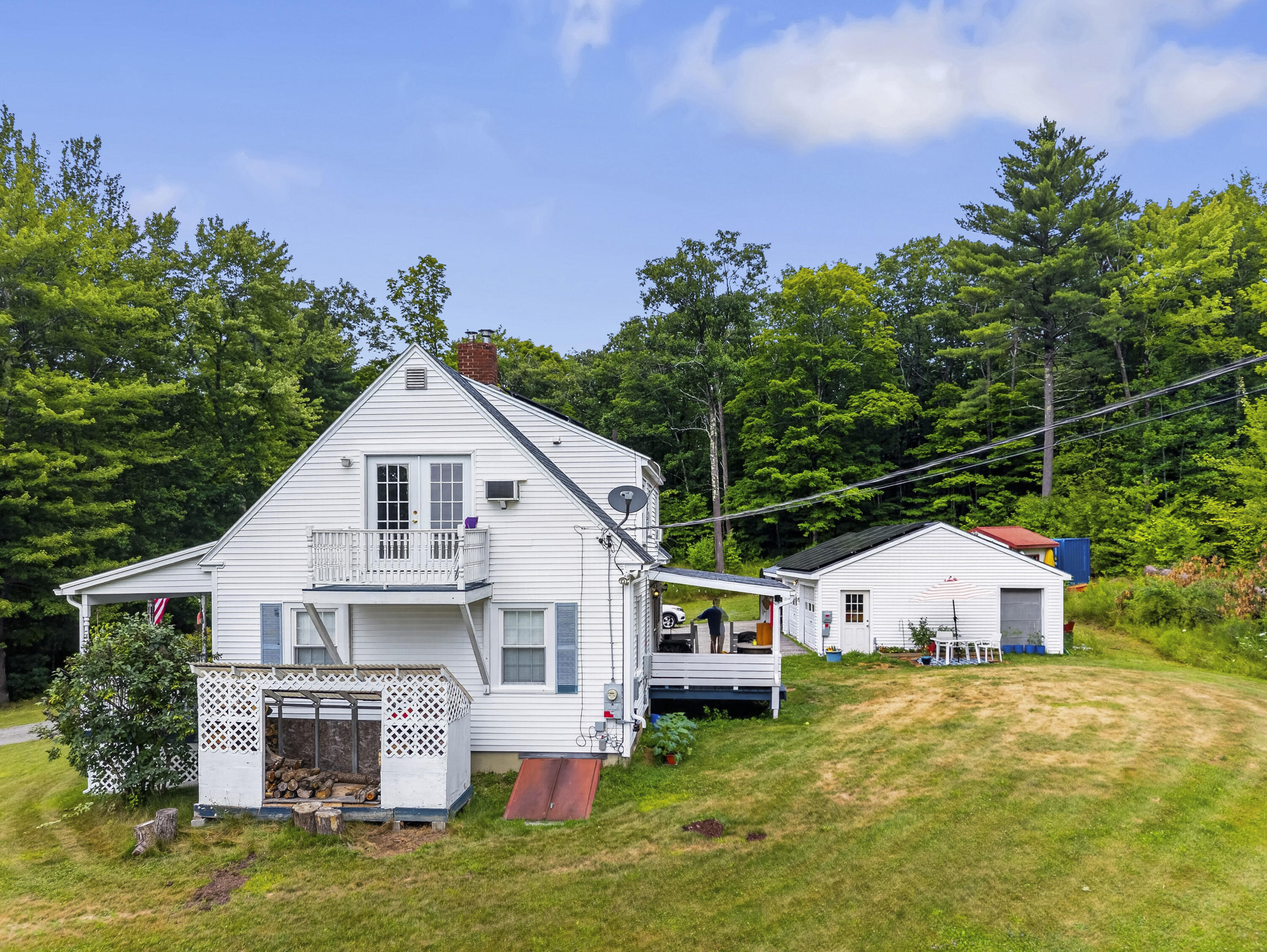 main property photo 13
