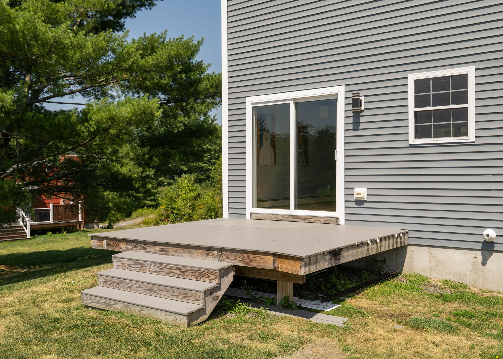 main property photo 45