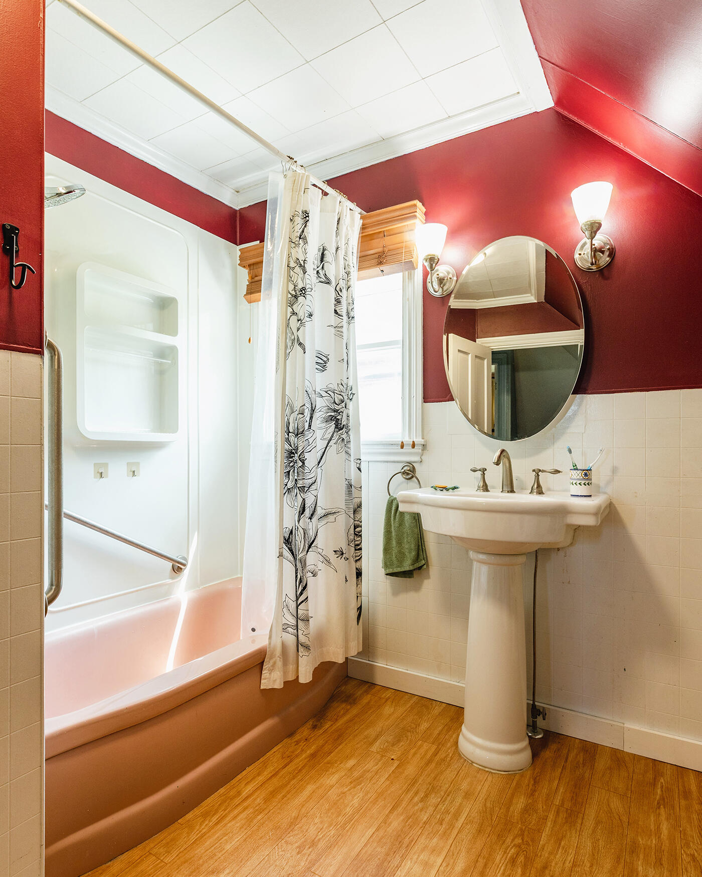main property photo 37