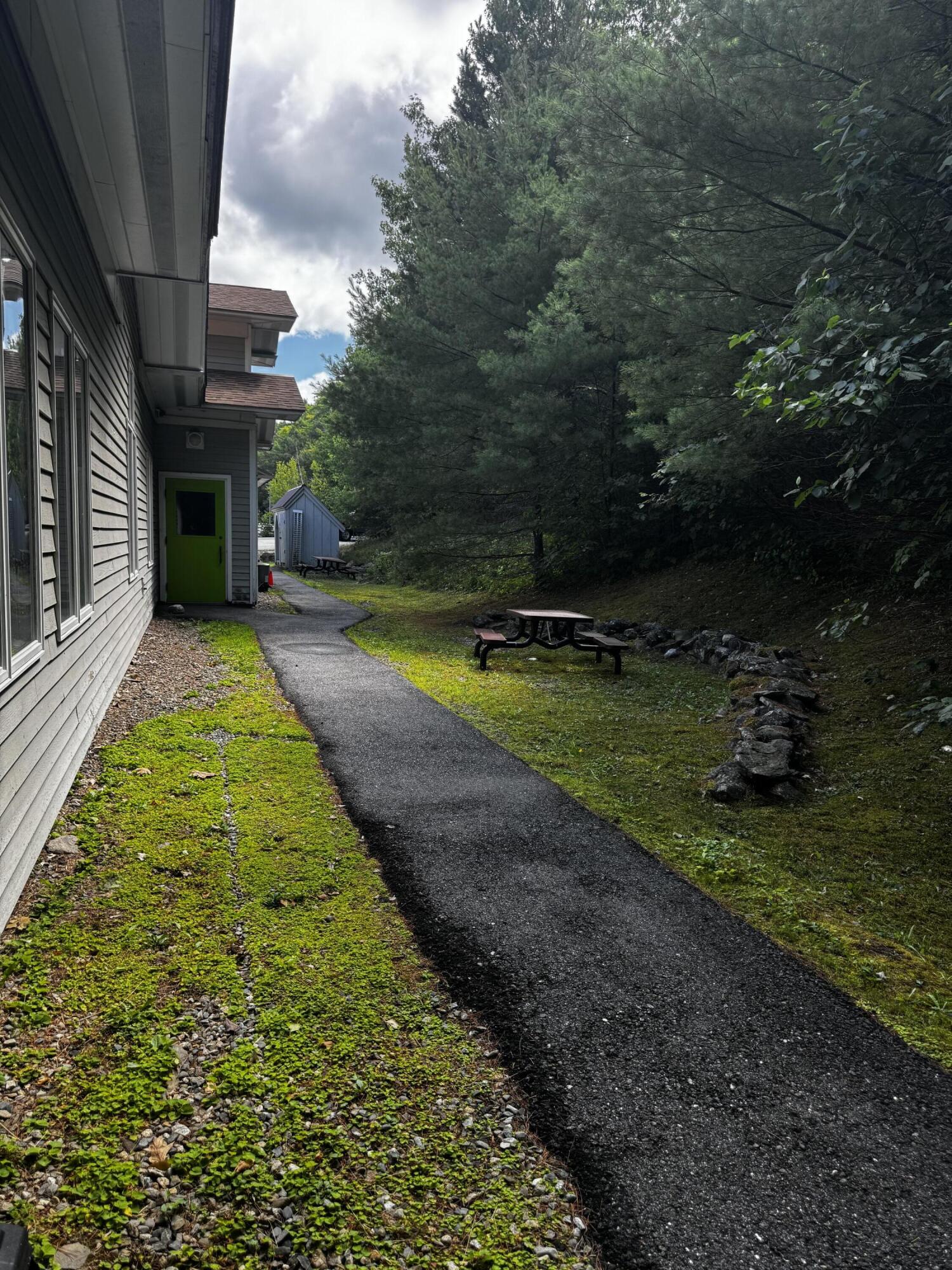 main property photo 33