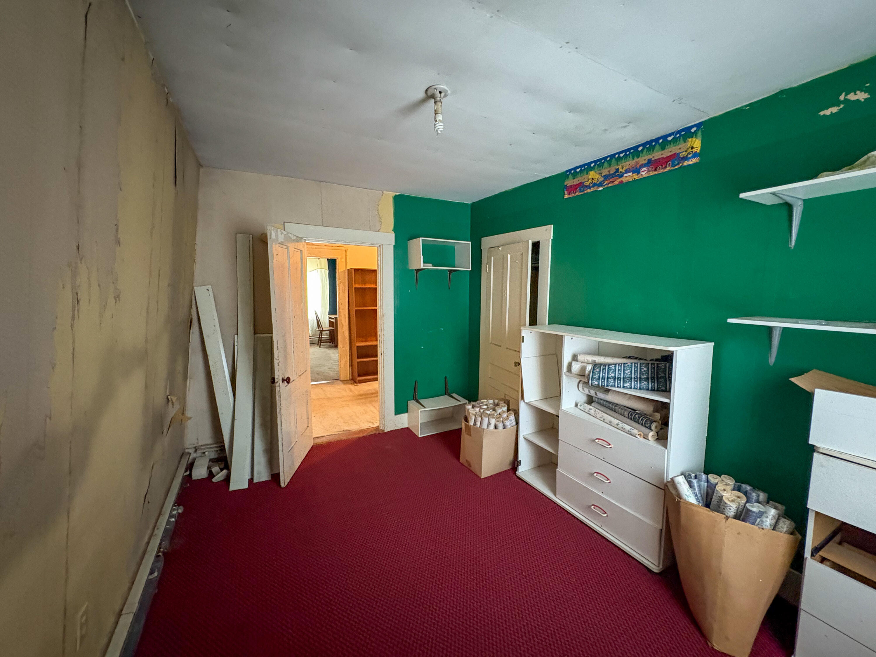 main property photo 28