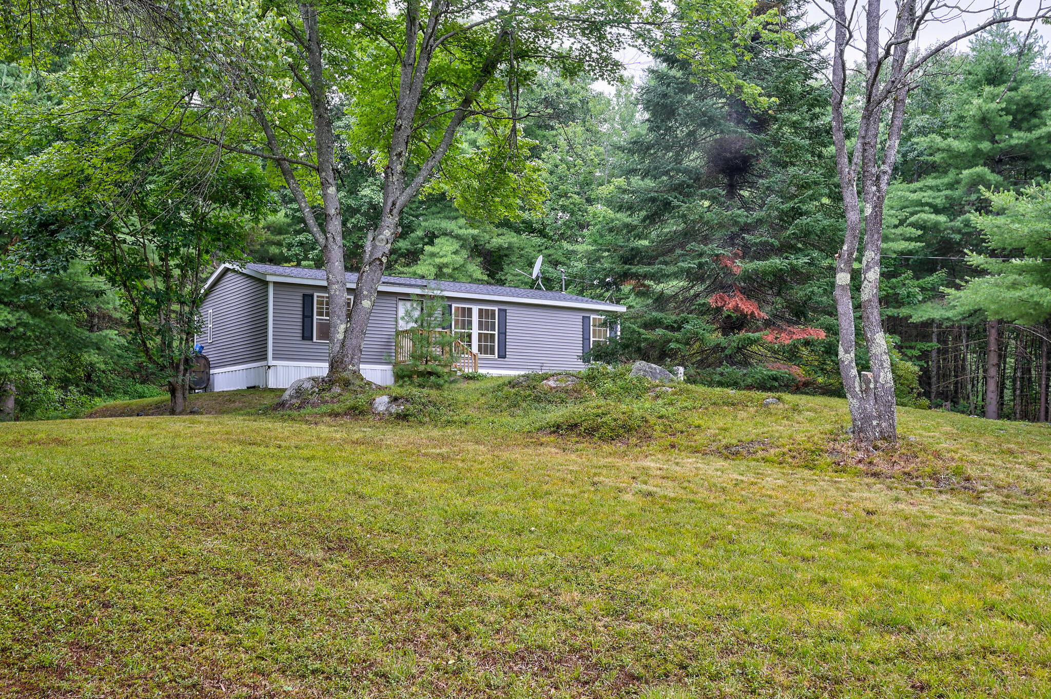 main property photo 28