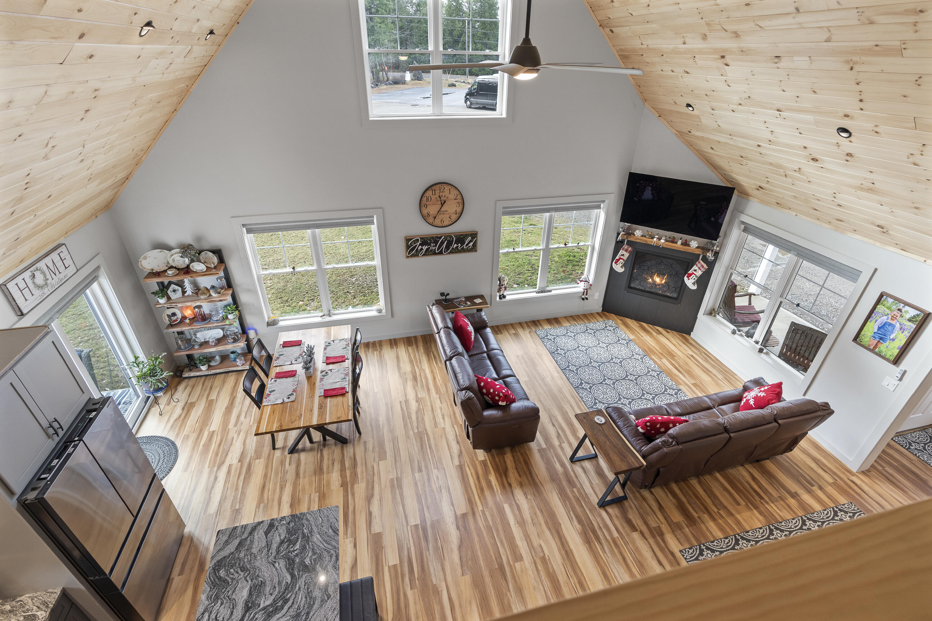main property photo 50