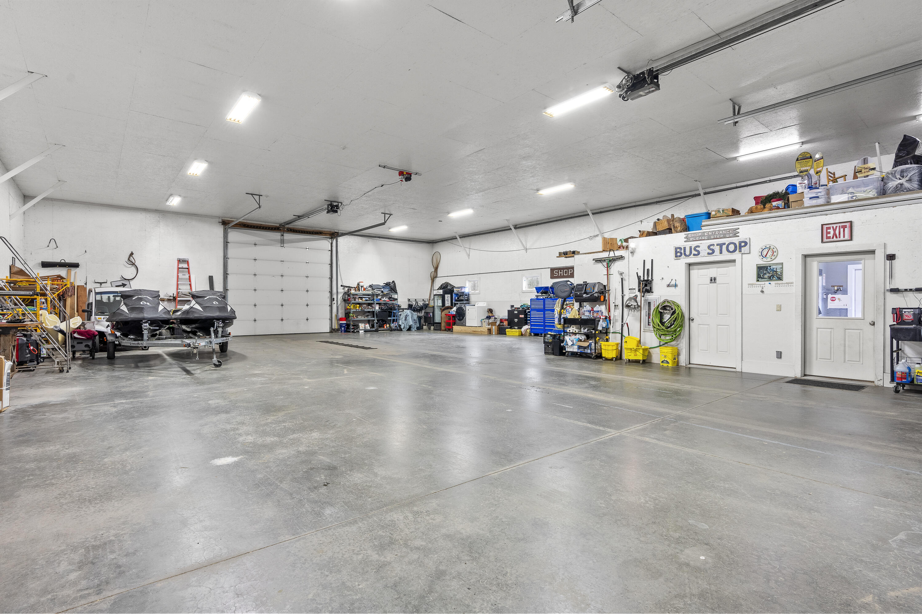main property photo 58