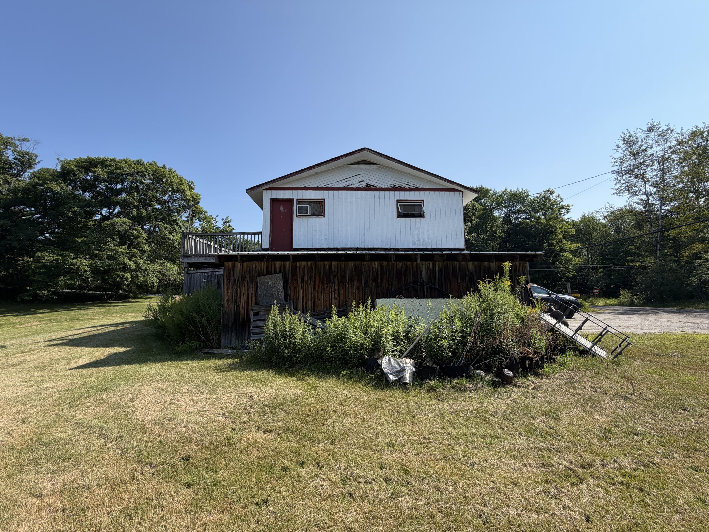 main property photo 16