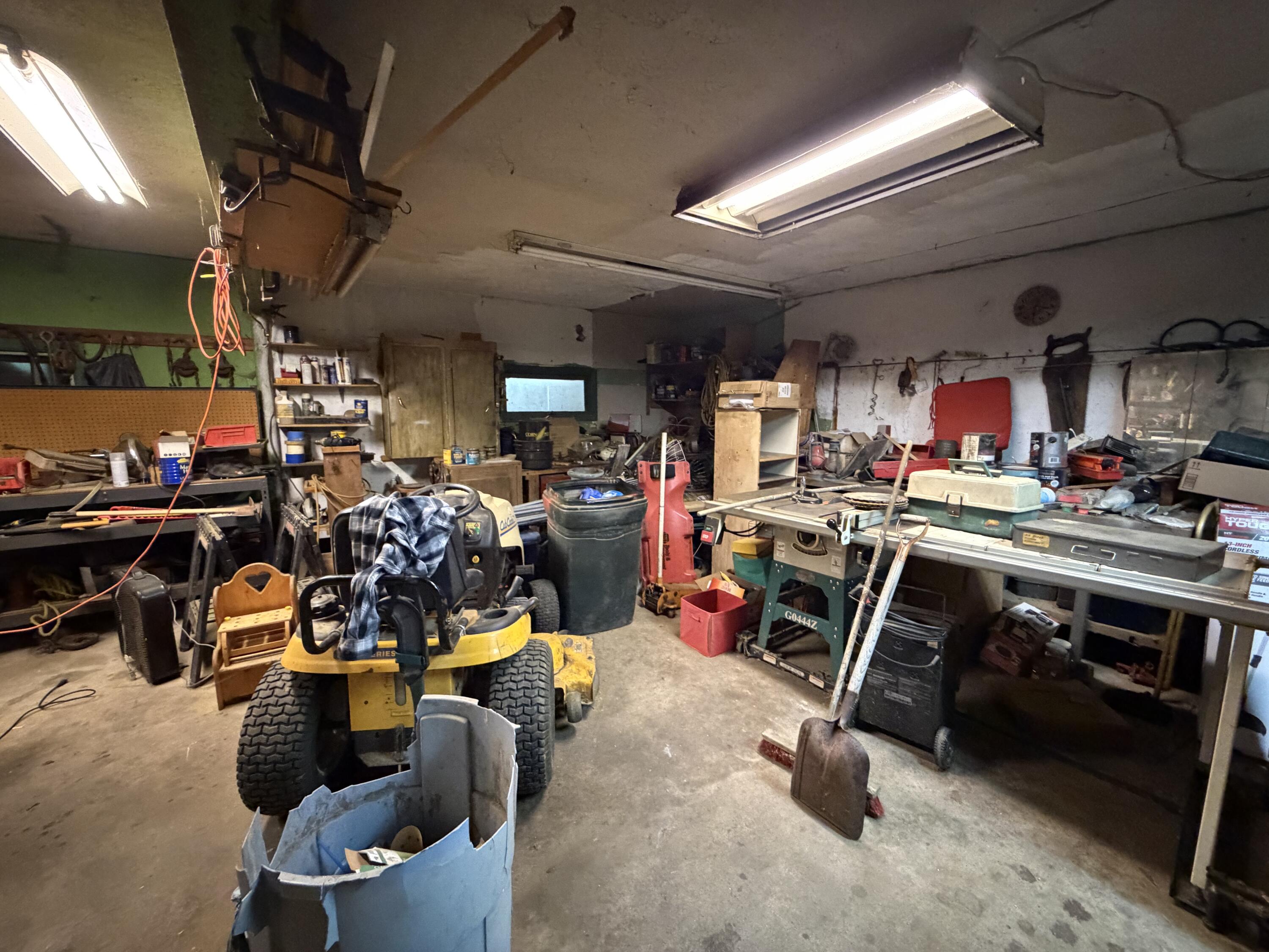 main property photo 89