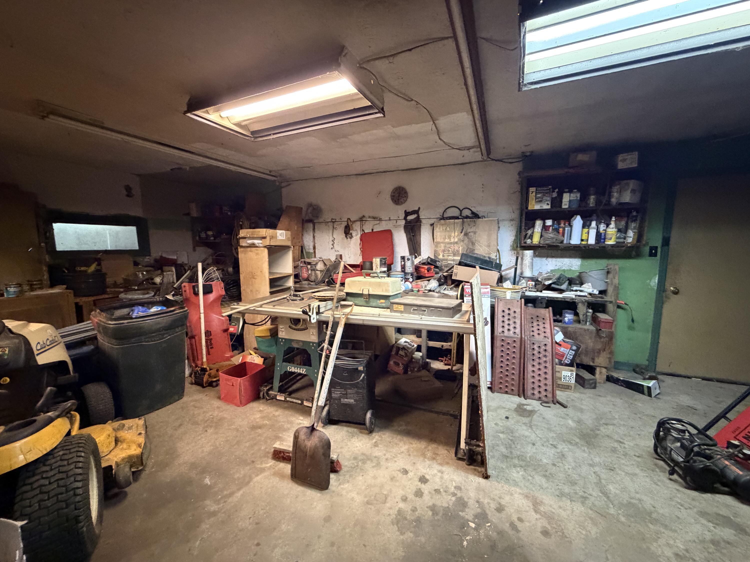 main property photo 90