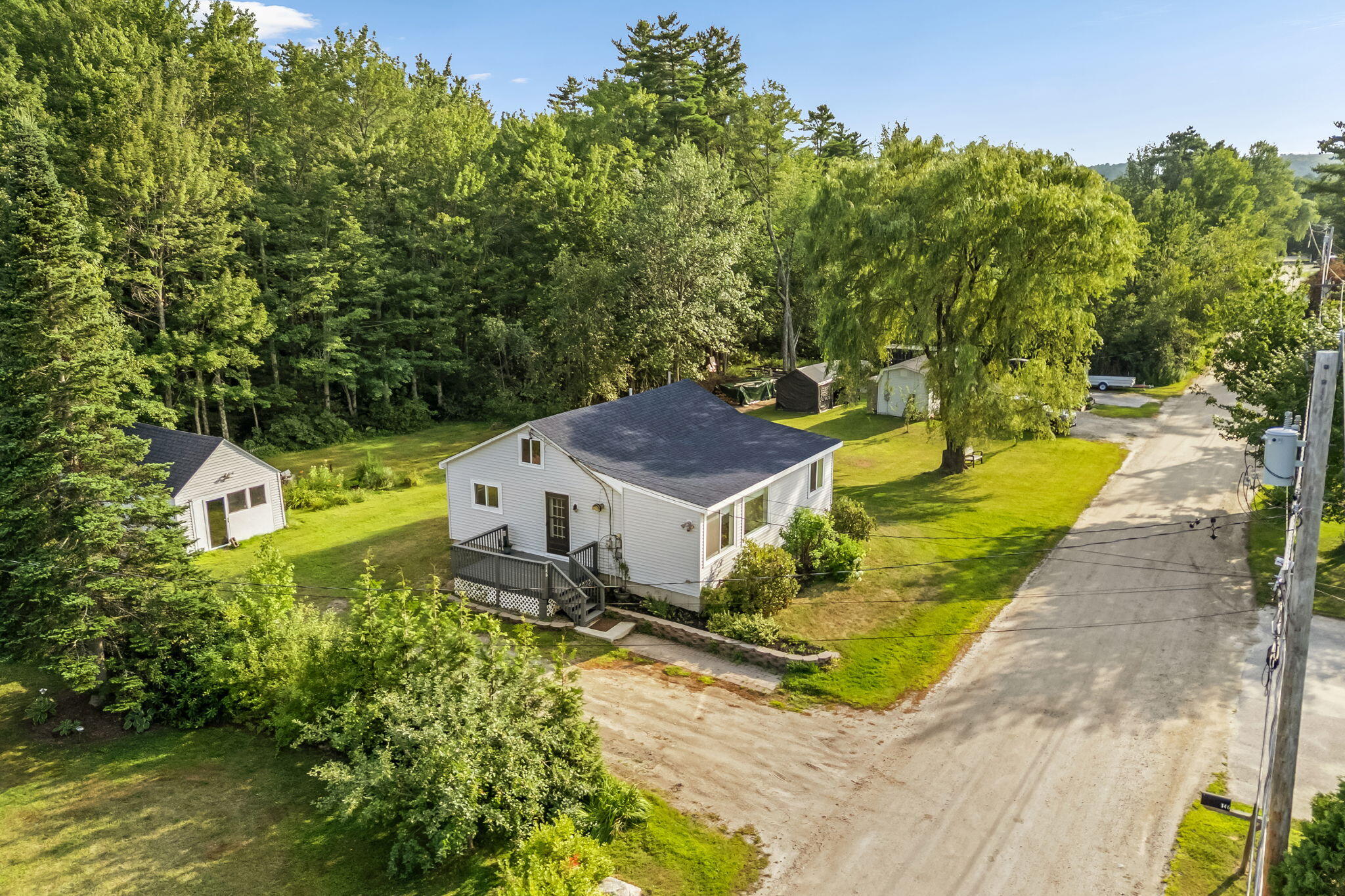 main property photo 40