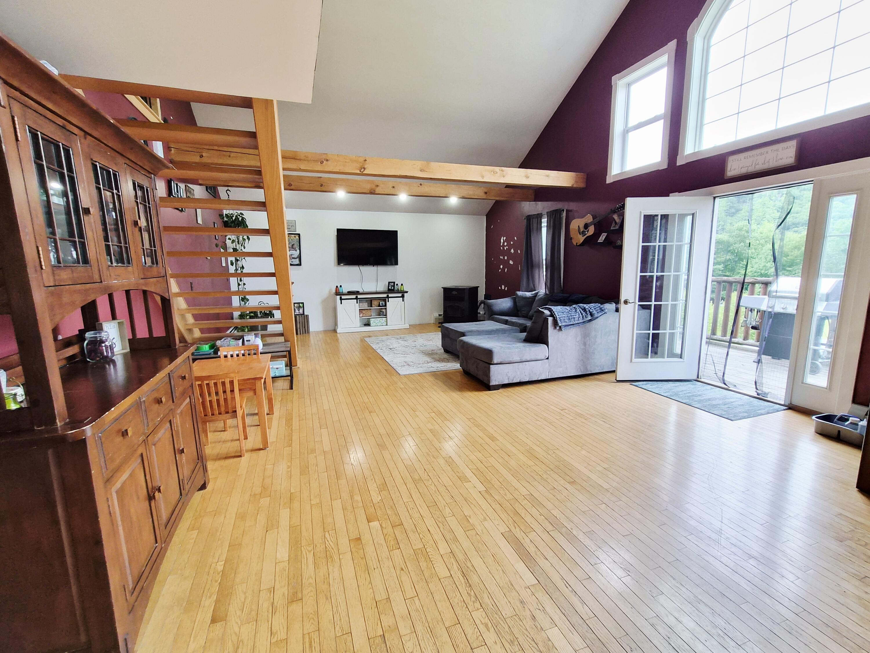 main property photo 12
