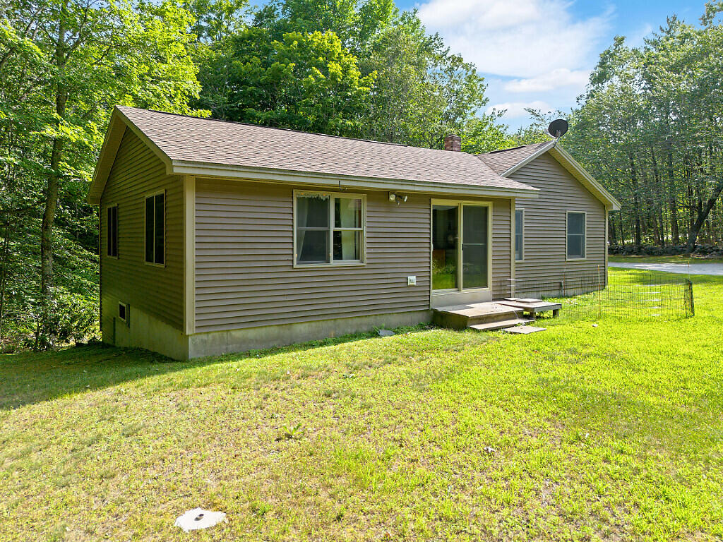 main property photo 40