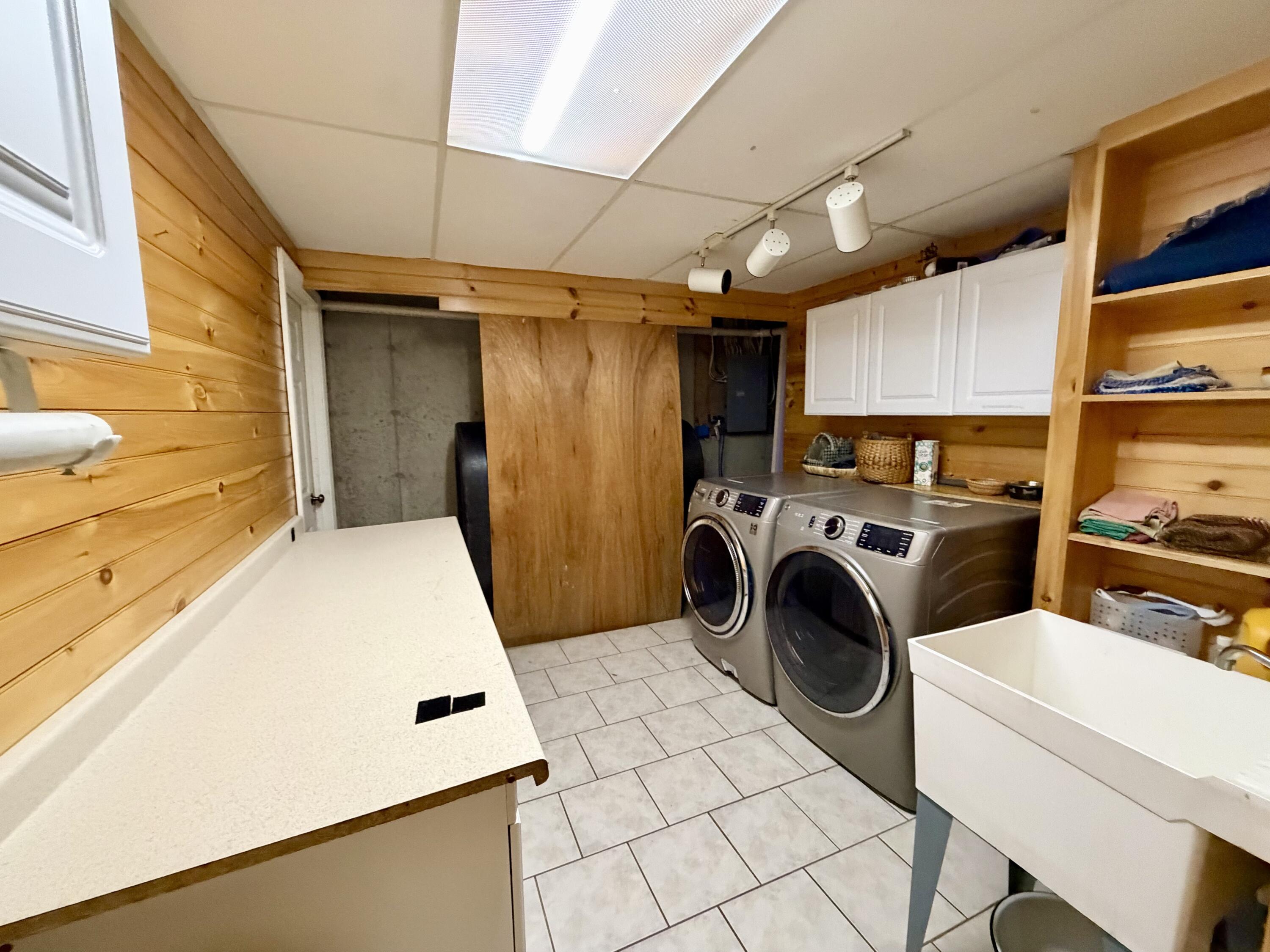 main property photo 68