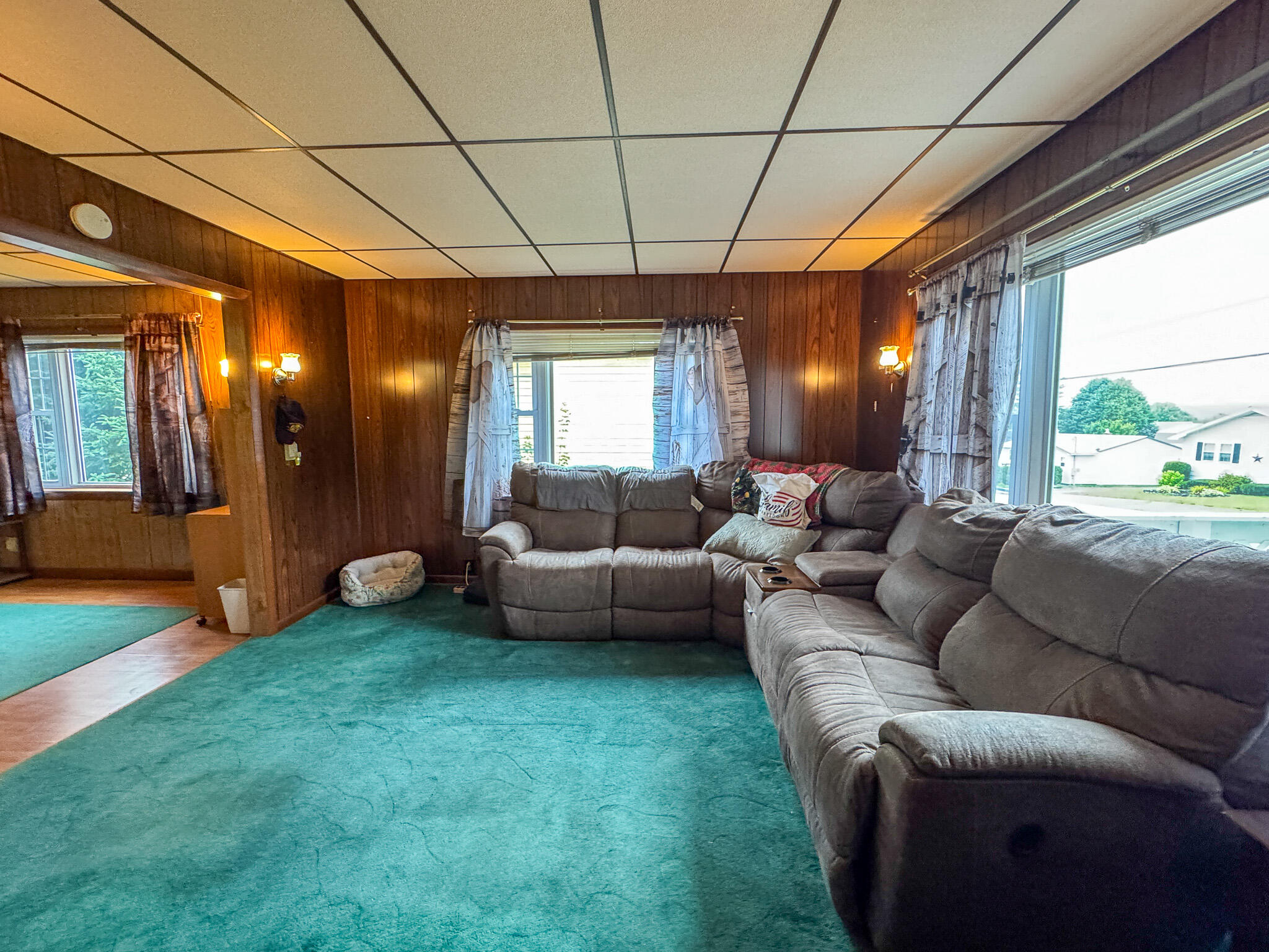 main property photo 17