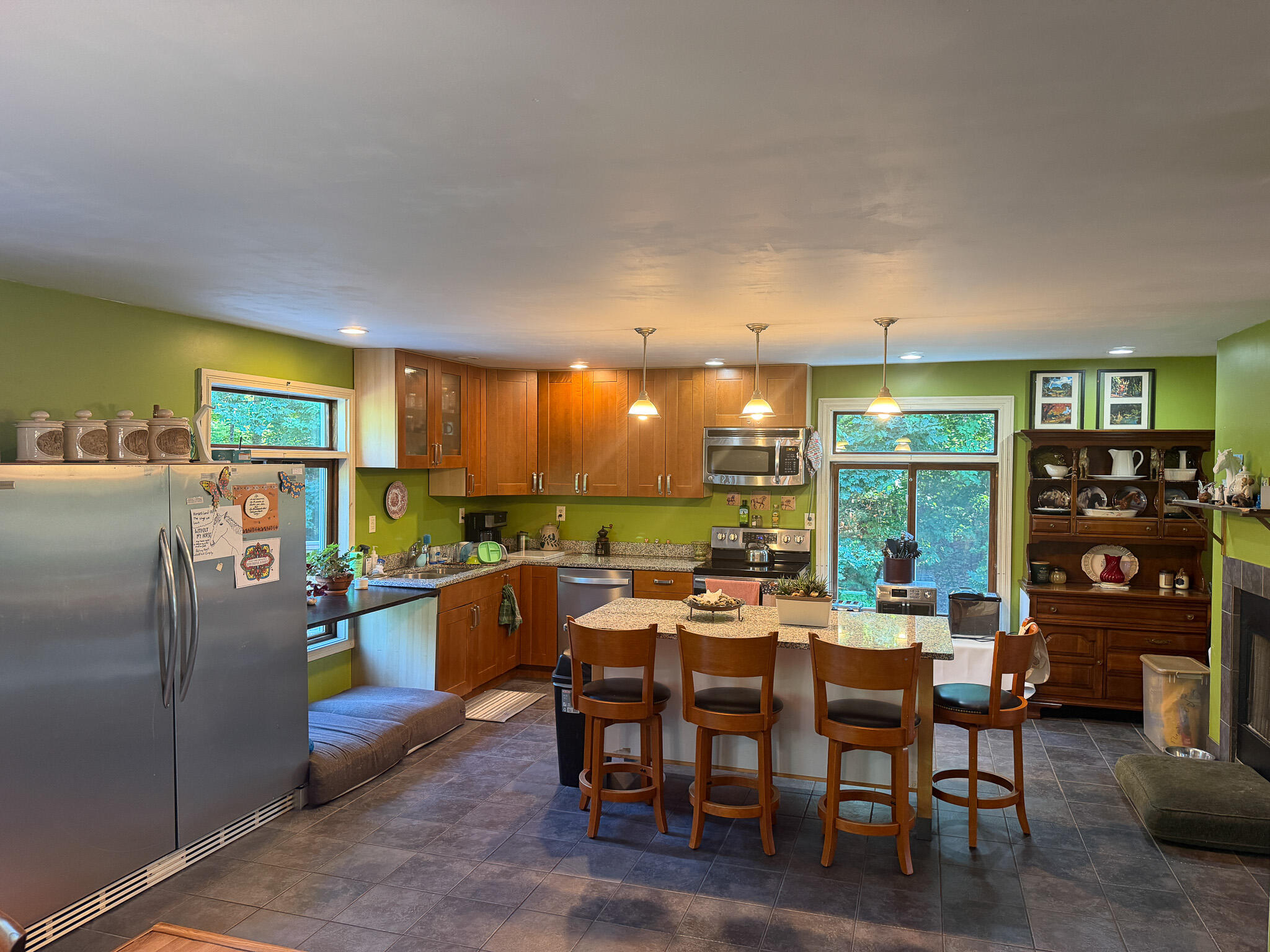 main property photo 4