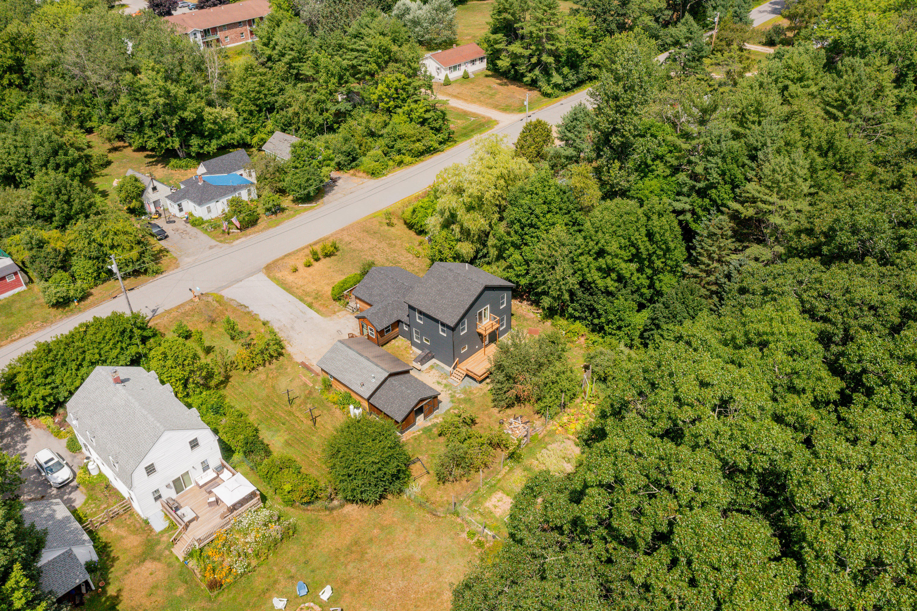 main property photo 47