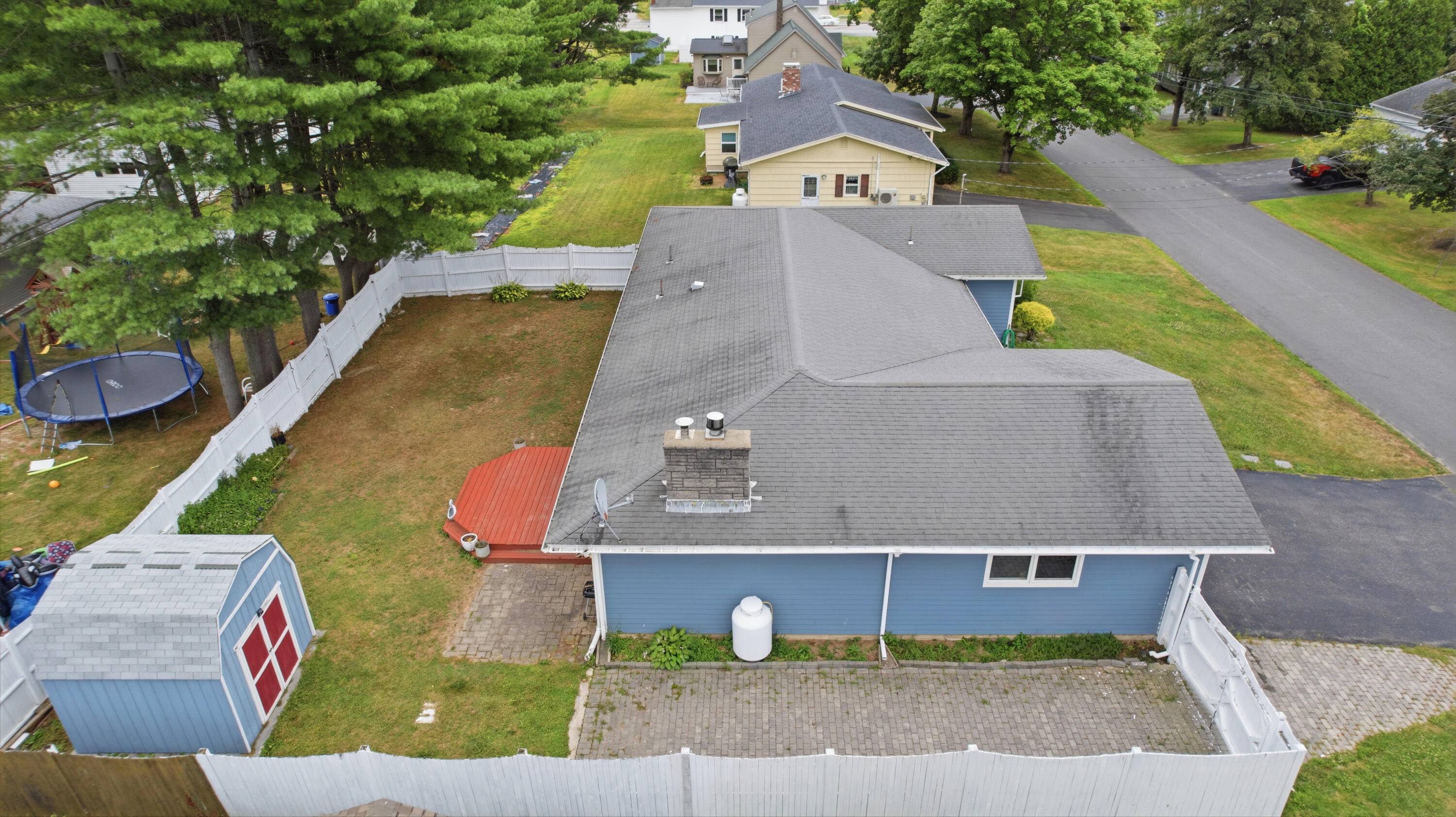 main property photo 49
