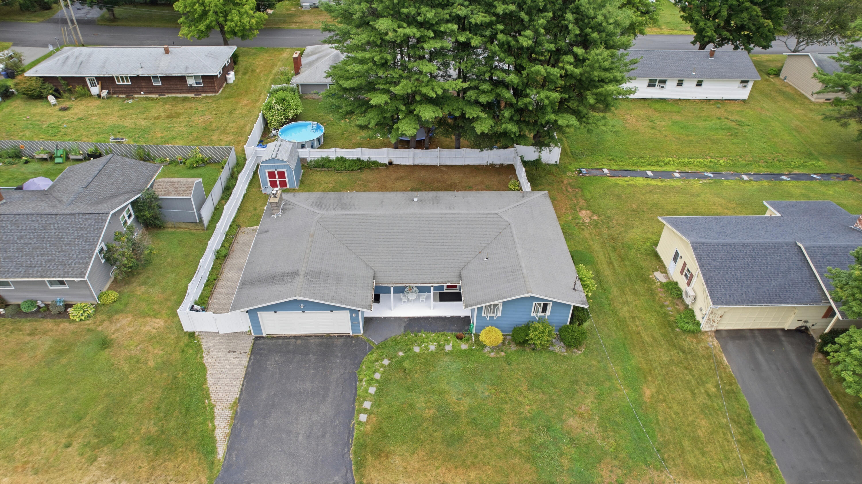main property photo 51