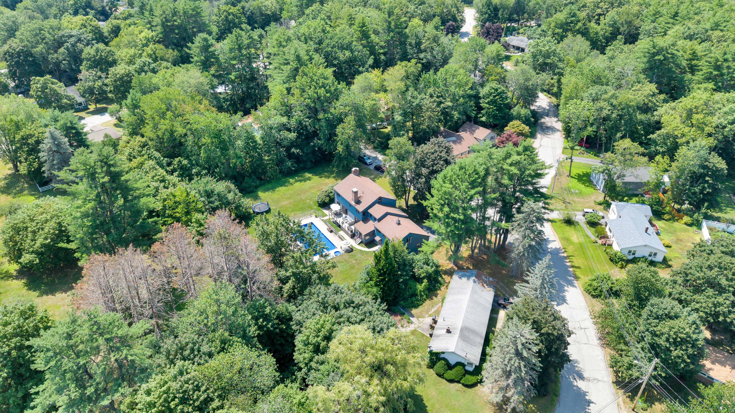 main property photo 14